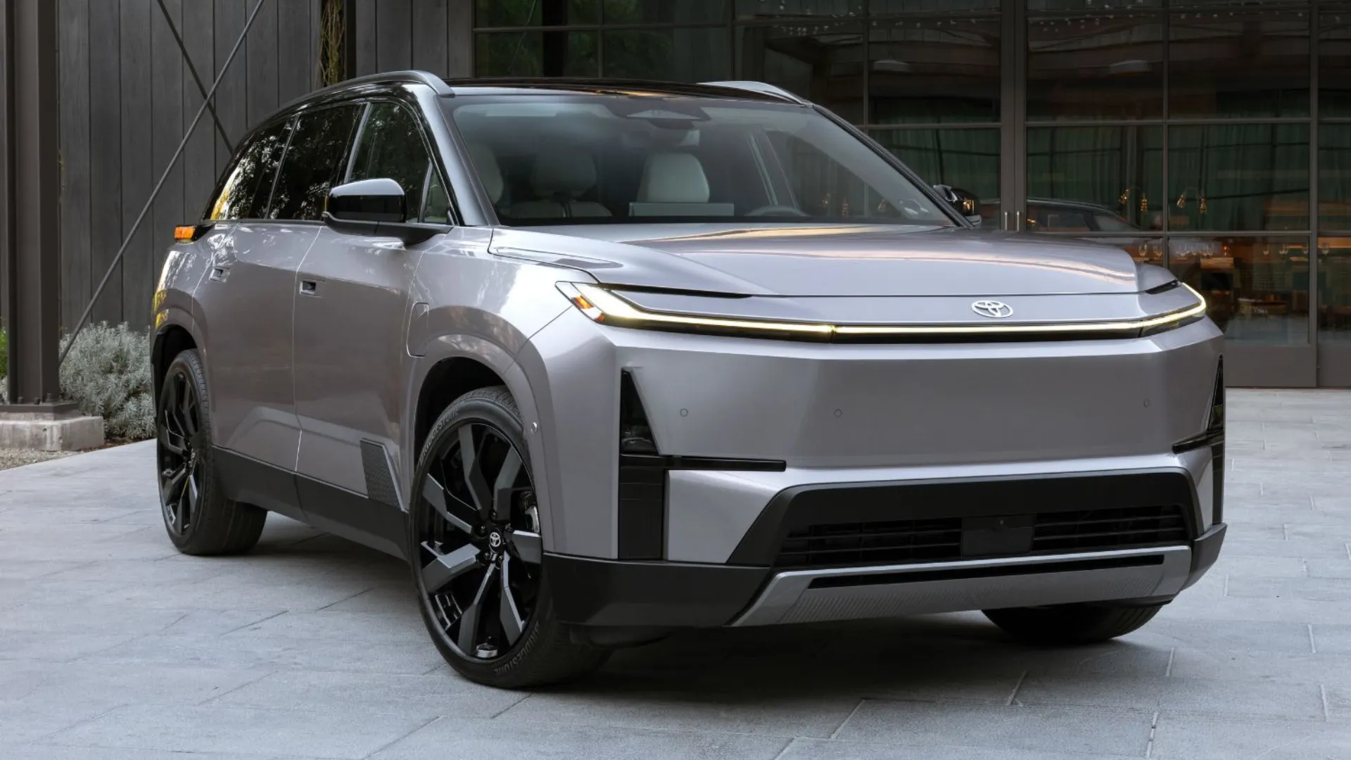 2027 Toyota Highlander EV - Front