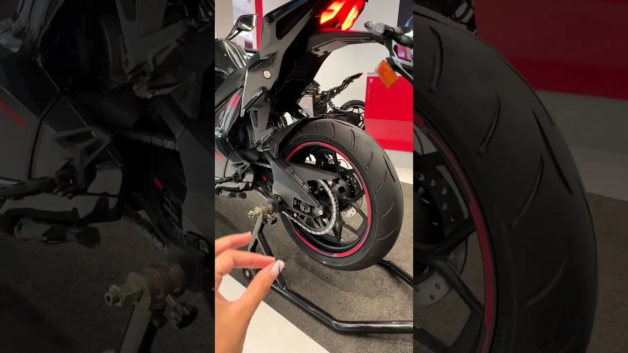 ⚡UV F77 Superstreet gives a mileage of HOW MUCH!?👀