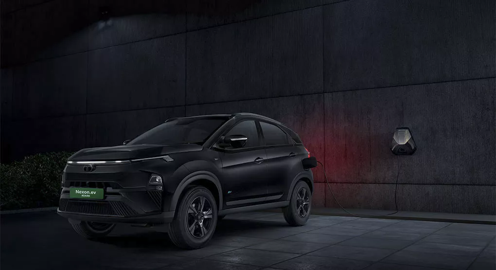 Tata Nexon EV Facelift dark edition