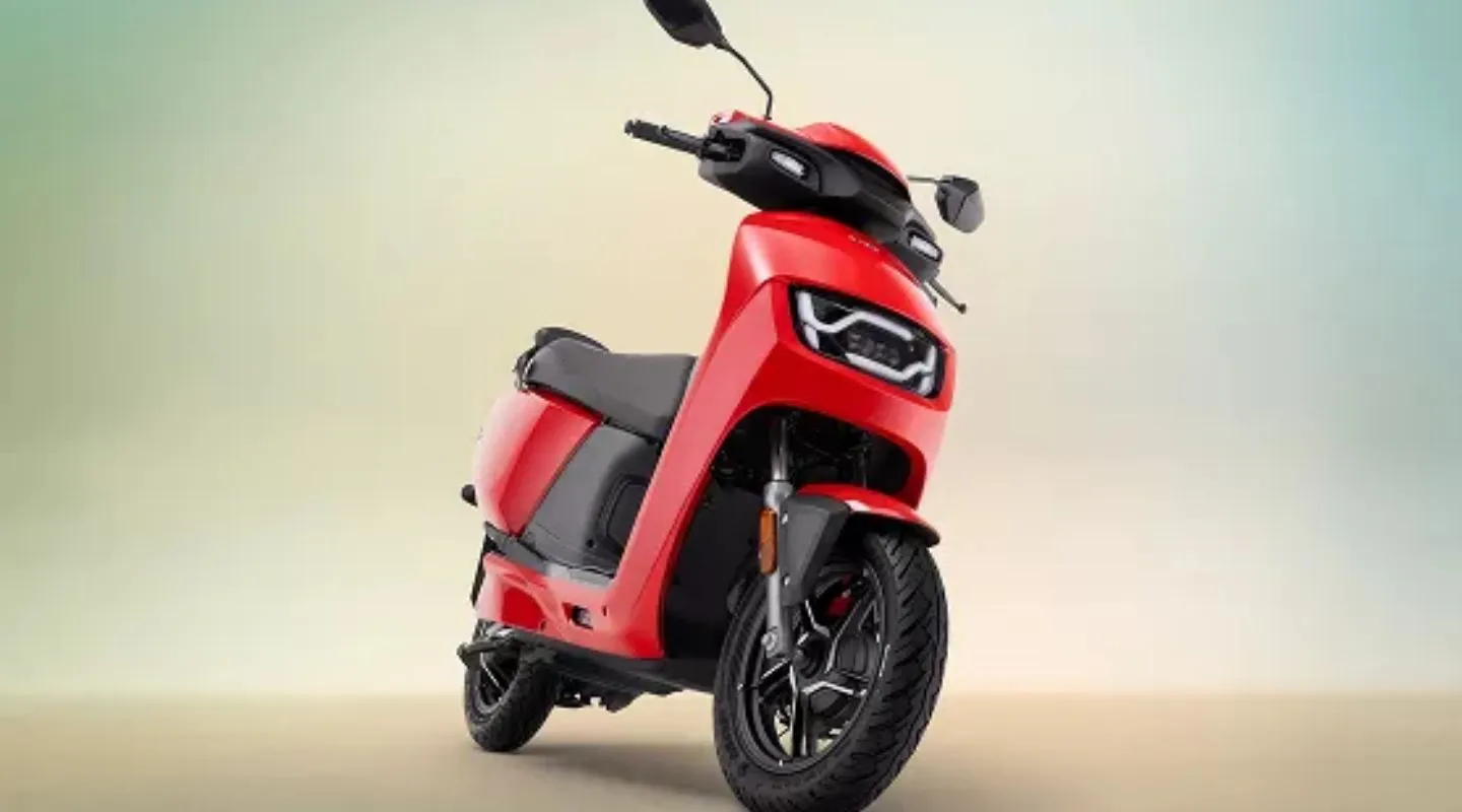 Bajaj Chetak C3001 vs Hero Vida VX2 Plus: Which Budget Electric Scooter Should You Buy?