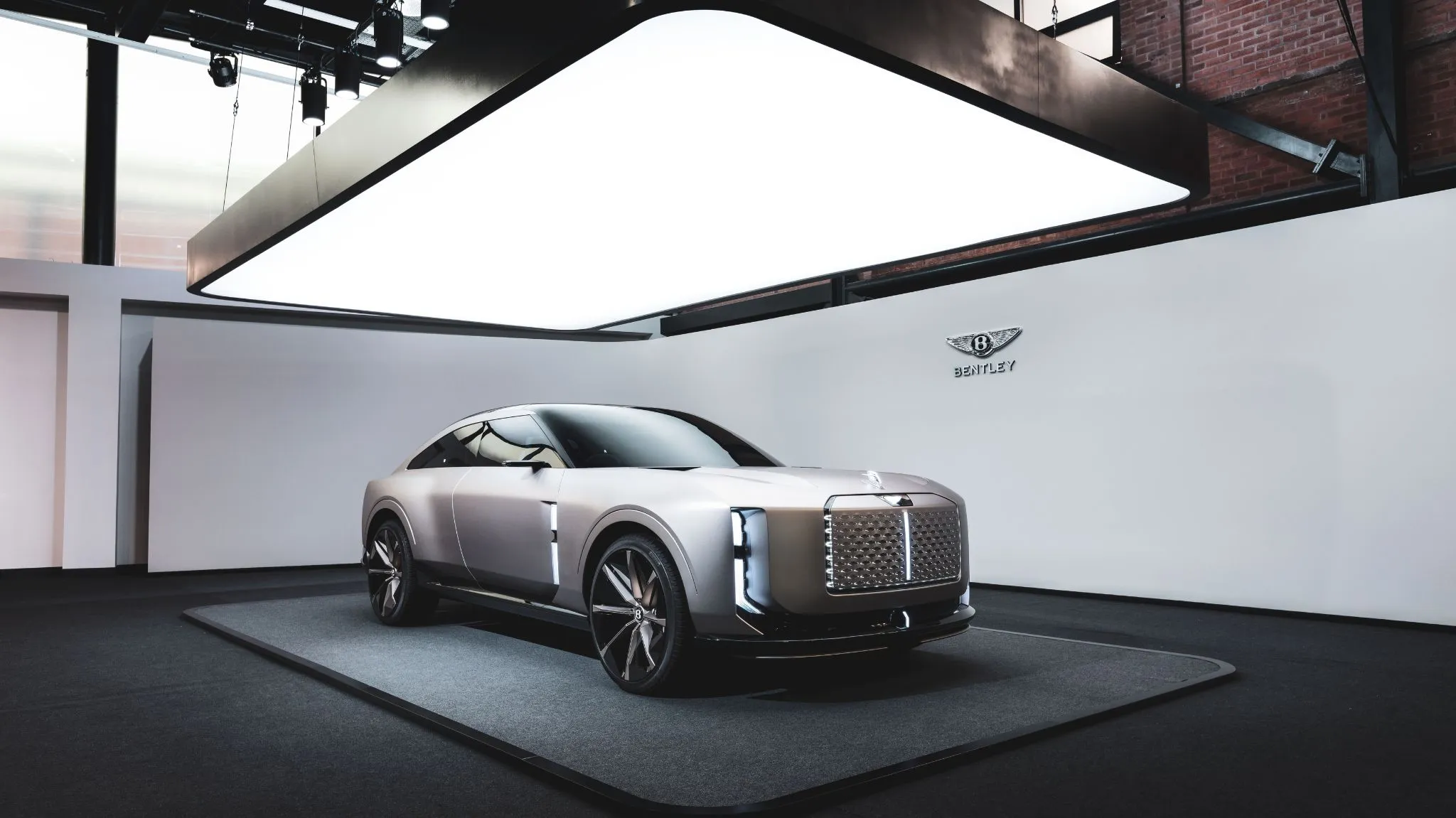 bentley EXP 15 design