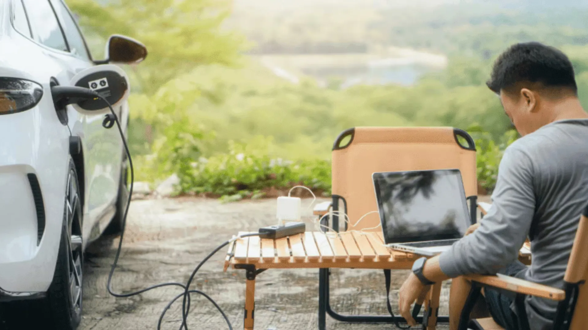 Electric Car V2L (Vehicle-to-load) Capability