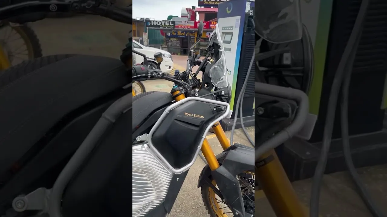 🚨 Royal Enfield Himalayan HIM-E Spotted! | First Look at RE’s Electric Adventure Bike ⚡🏍️