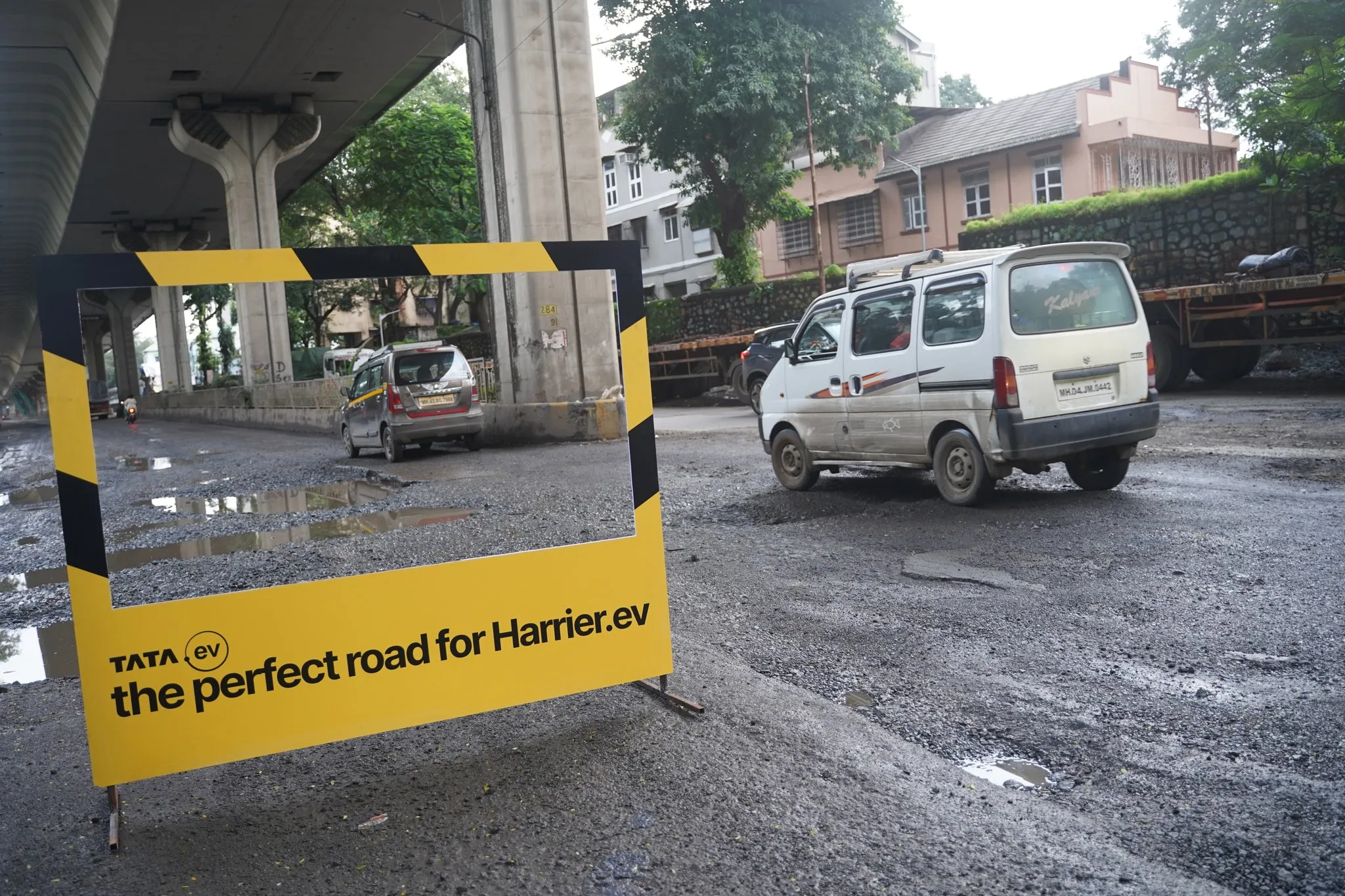 harrier ev pothole campaign