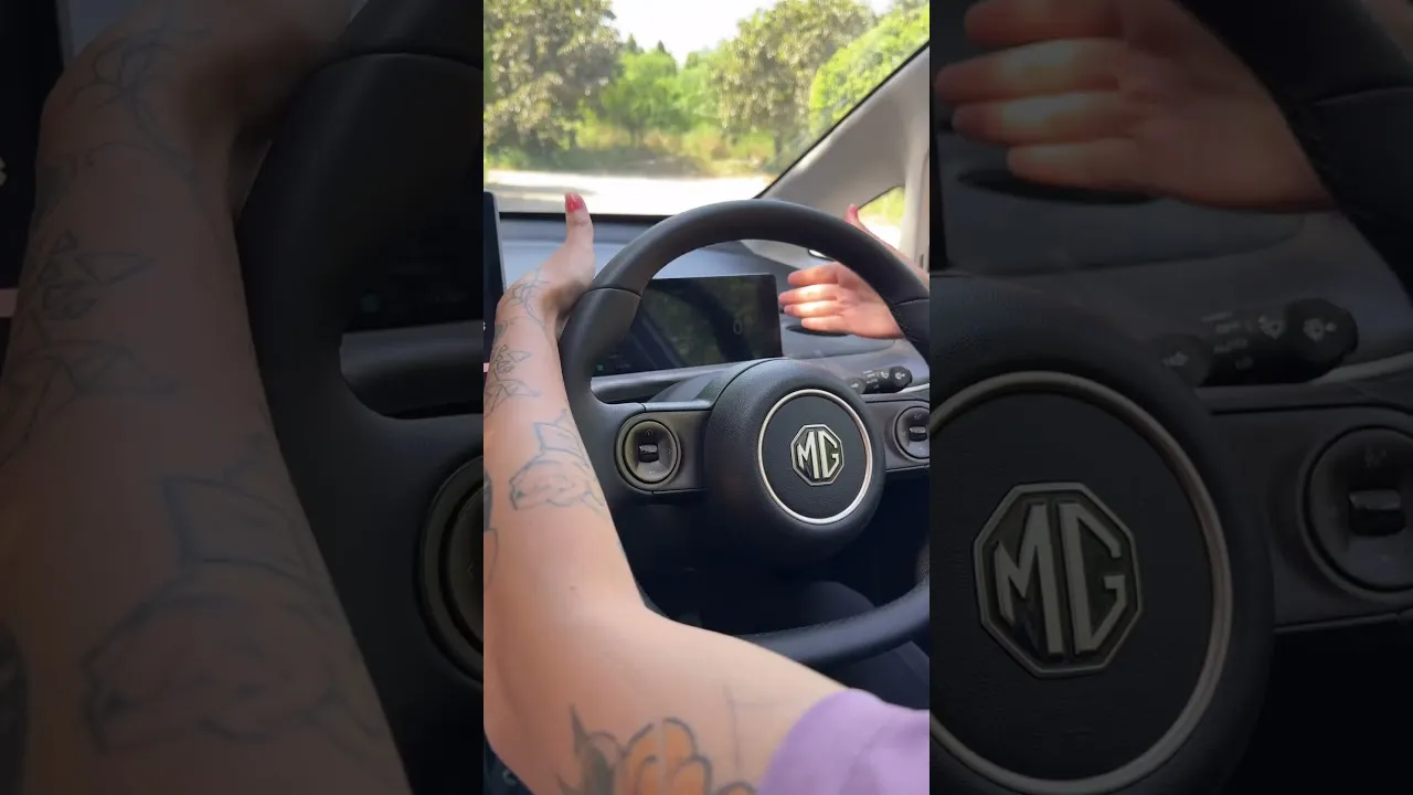 👉 MG Windsor EV SWOT Analysis | Can It Stay #1? ⚡🚘