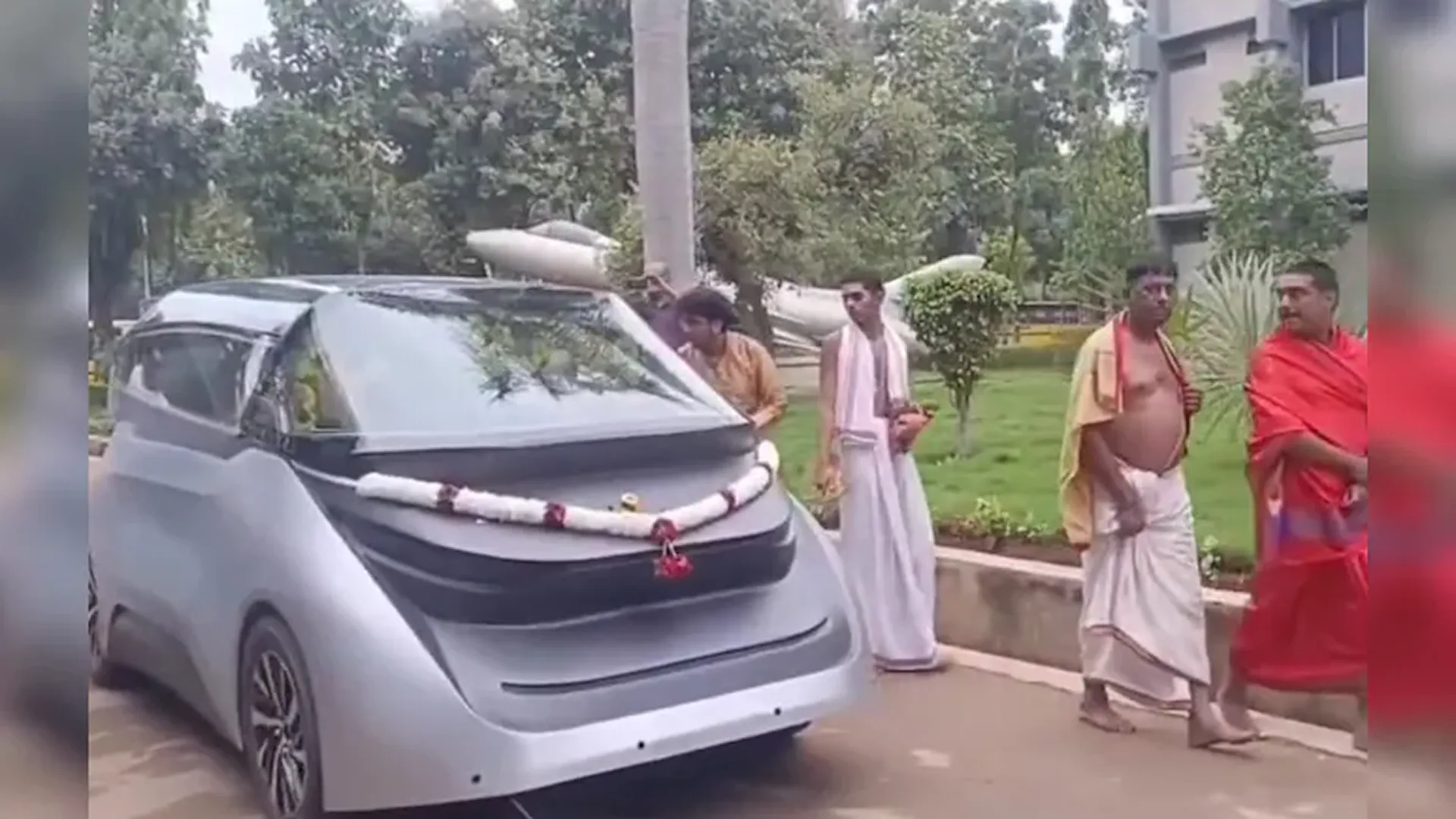 India’s First Indigenous Driverless Car Unveiled: WIRIN Project by Wipro, IISc, and RV College