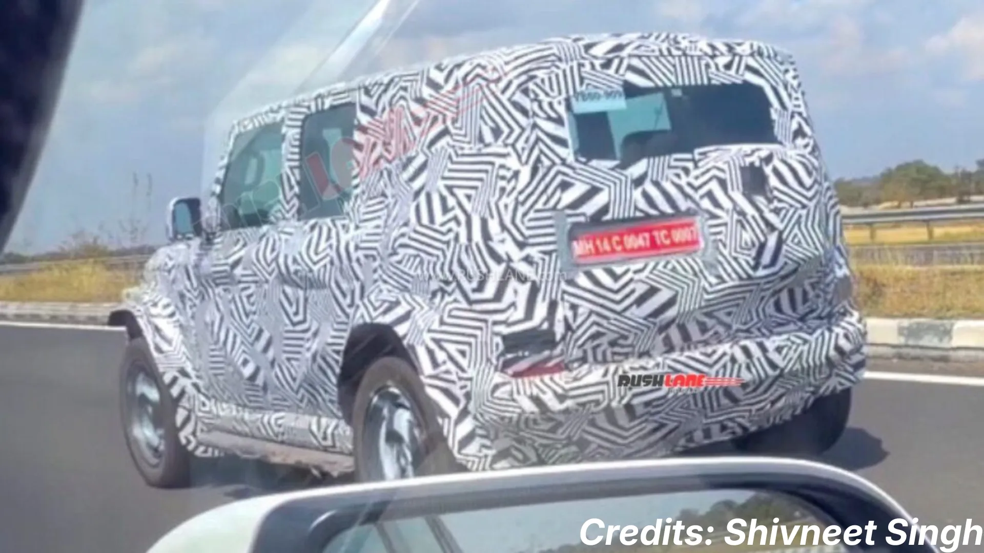 JSW Chery Electric SUV Spied Testing in India – iCar V23