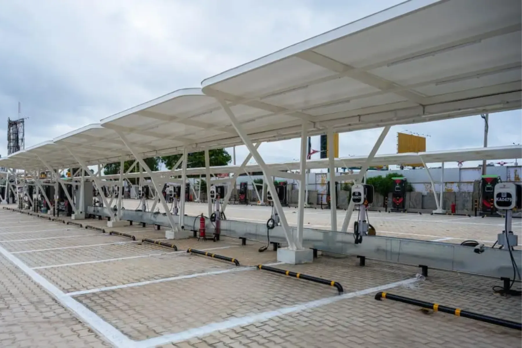 ChargeZone Inaugurates India’s Largest EV Charging Hub Near Bengaluru Airport