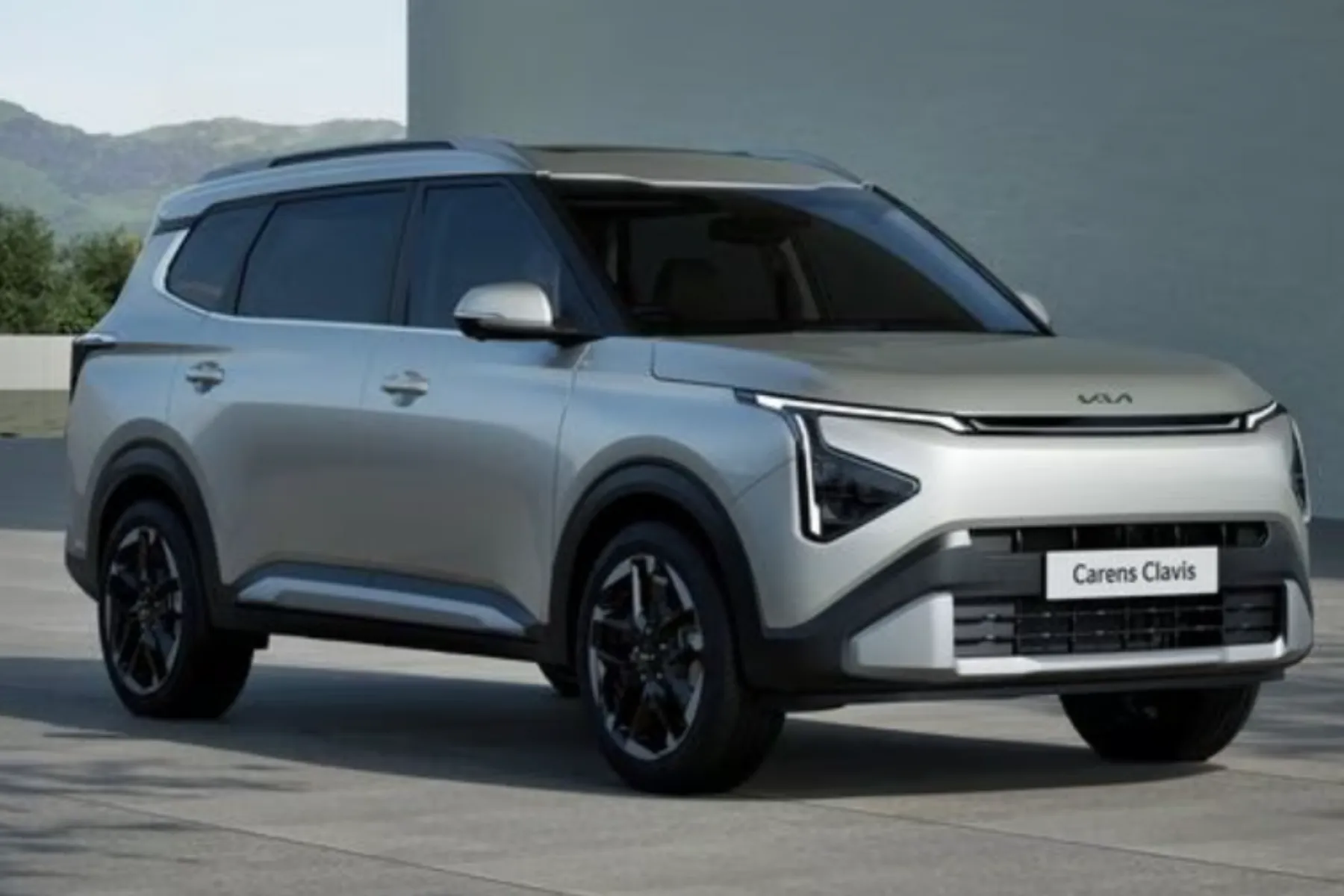 Kia Carens Clavis (not EV)