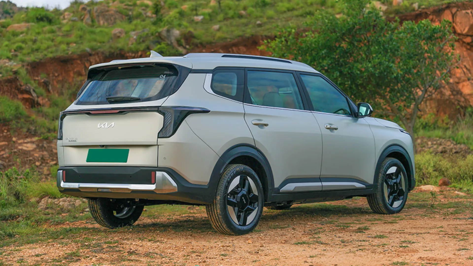 Kia Carens Clavis EV GT-Line, X-Line Trims Updated