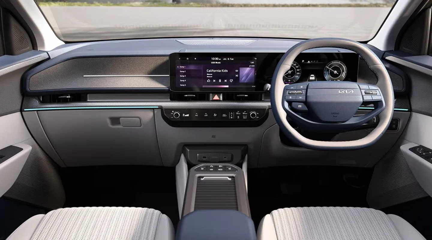 Kia Carens Clavis EV Vs BYD eMax 7 