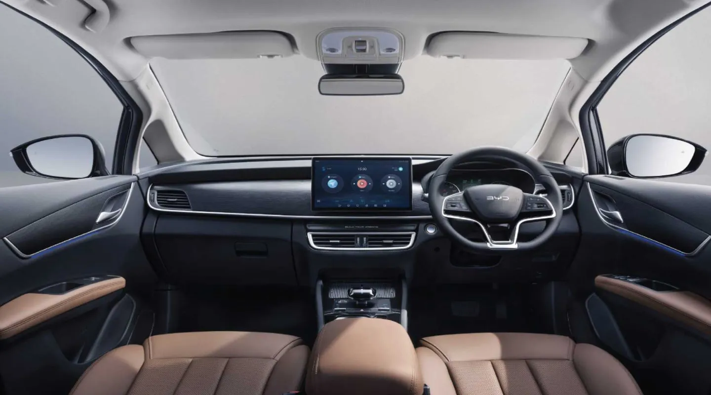 Kia Carens Clavis EV Vs BYD eMax 7 