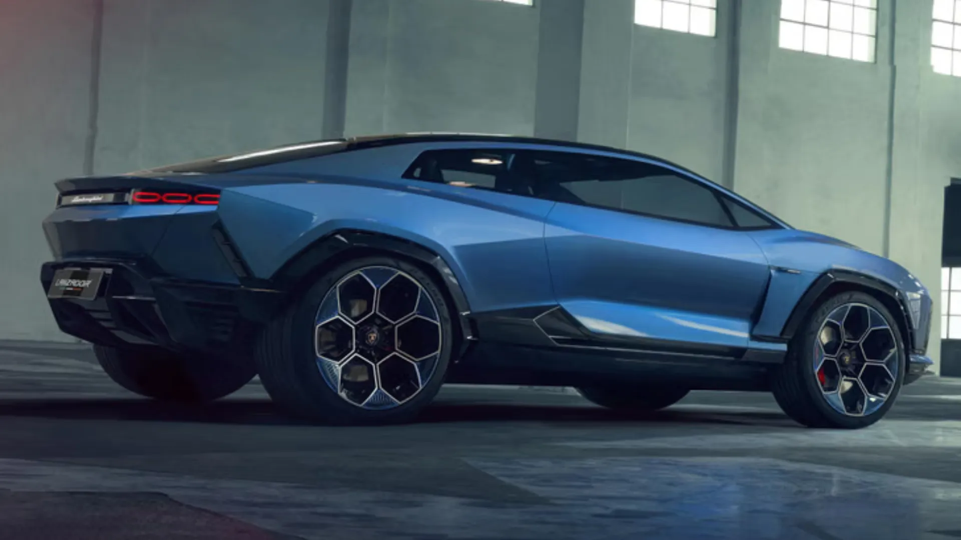 Lamborghini Cancels First EV — Lanzador to come as a PHEV