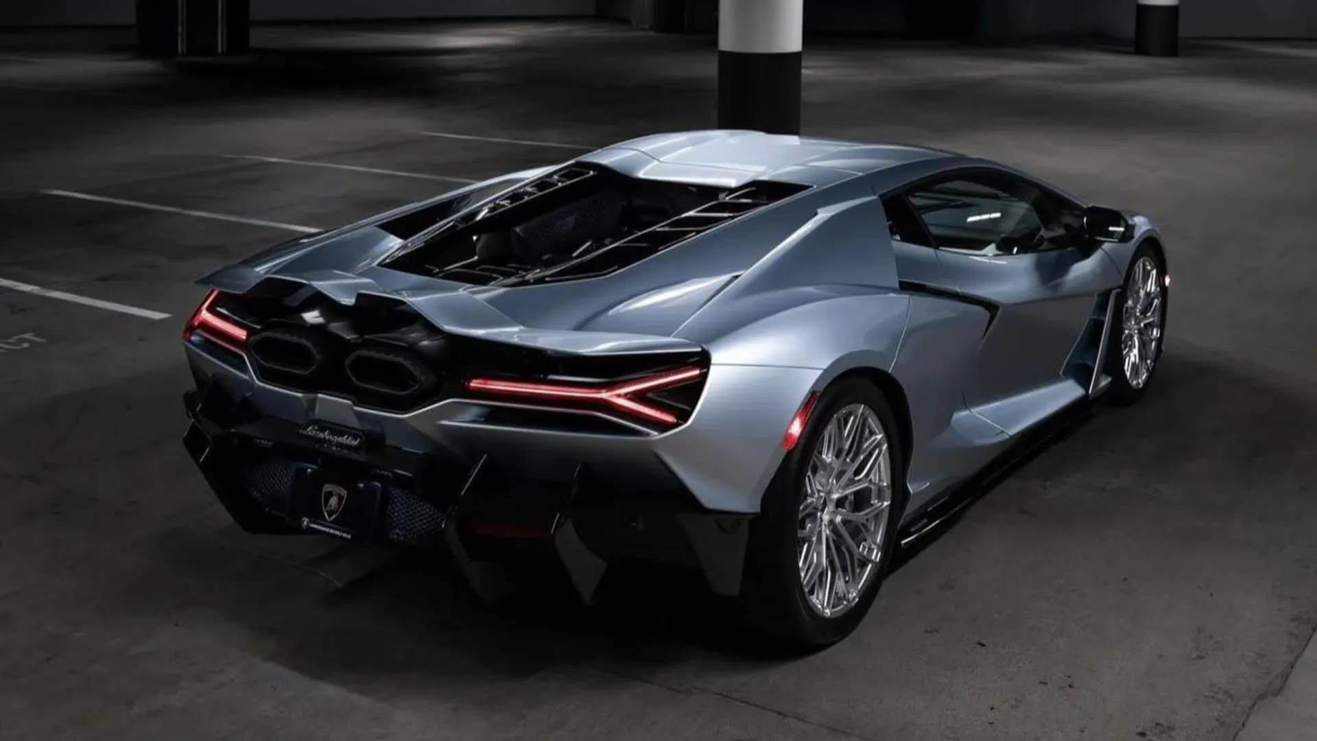 Lamborghini Revuelto Azzurro Thetys - Rear