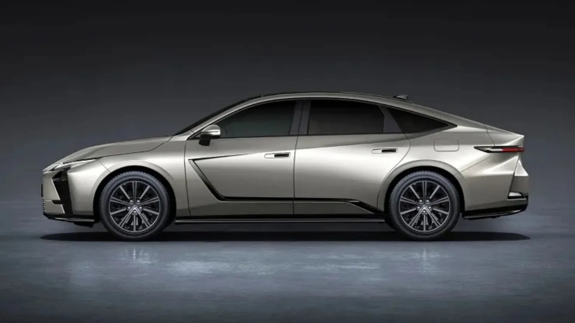 Lexus ES 500e Launched in India at ₹89.99 Lakh - Side