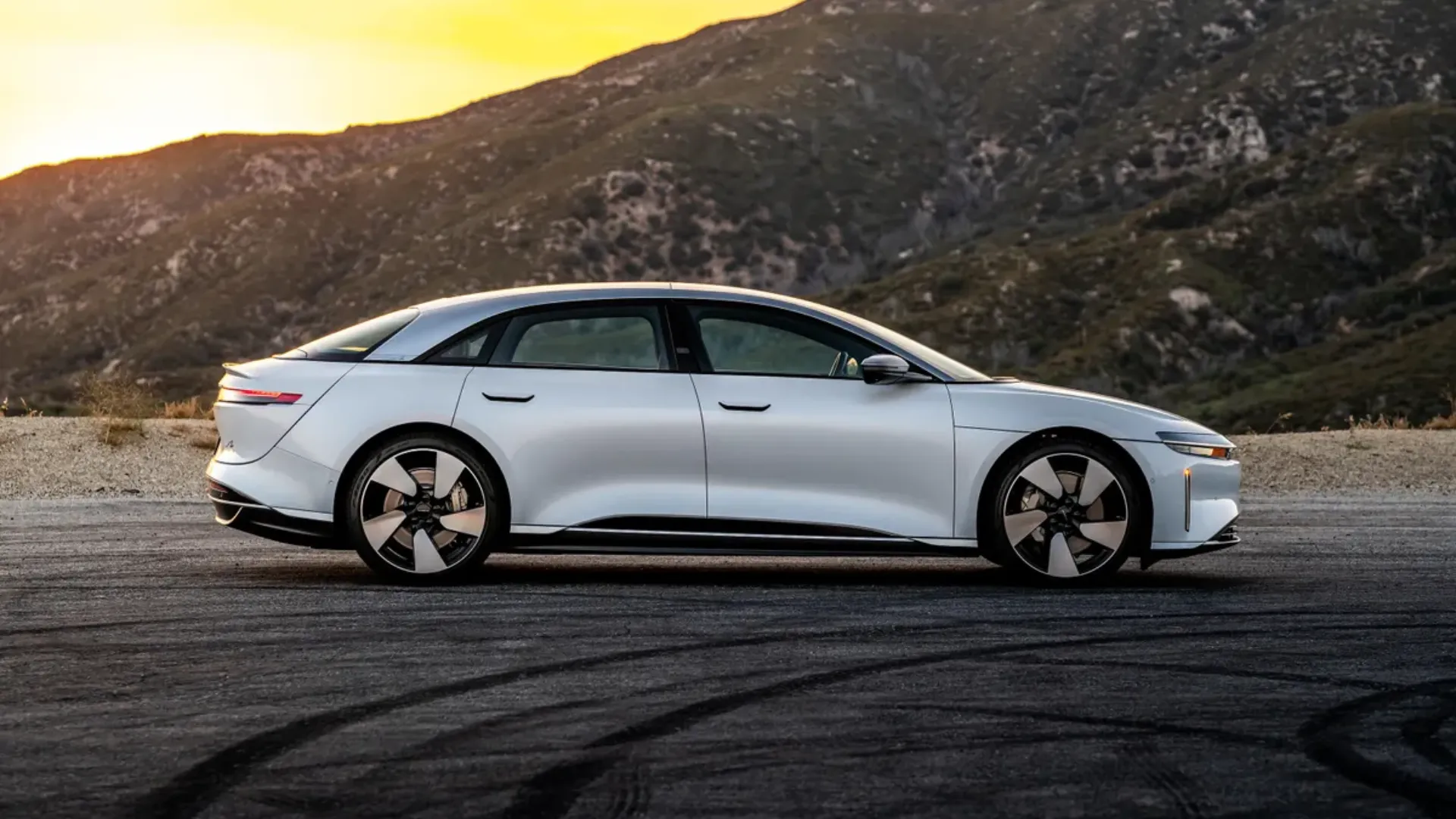 Lucid Air Grand Touring - Side