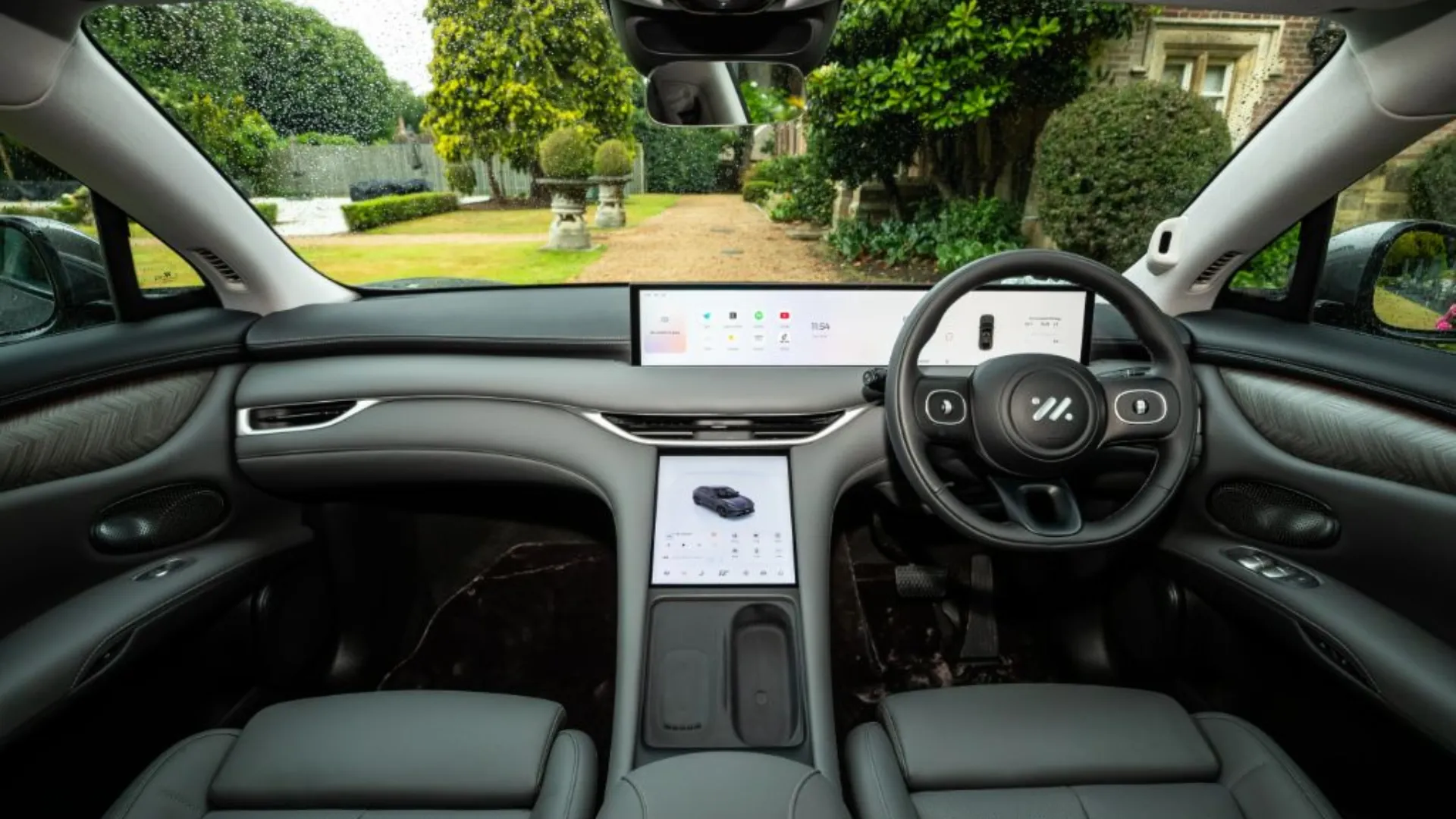 MG IM6 - Dashboard and Interior