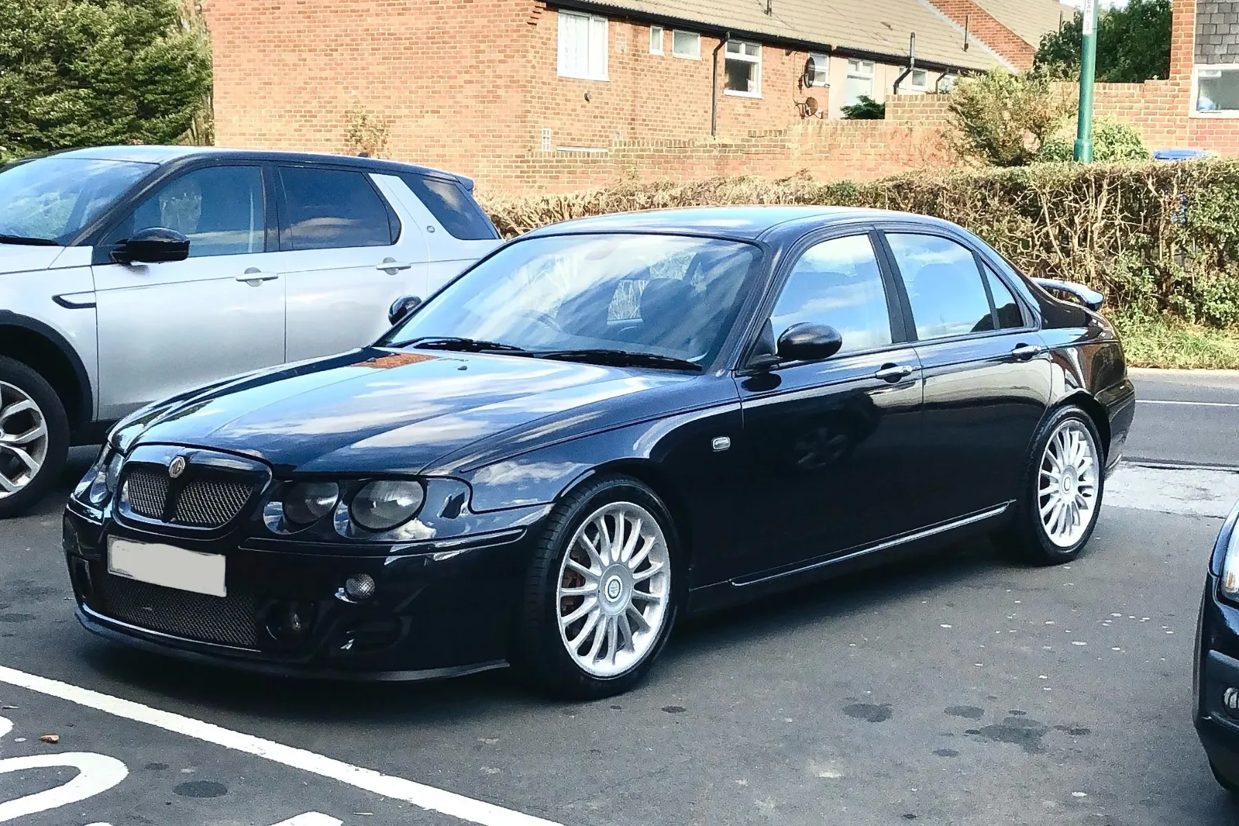 MG ZT