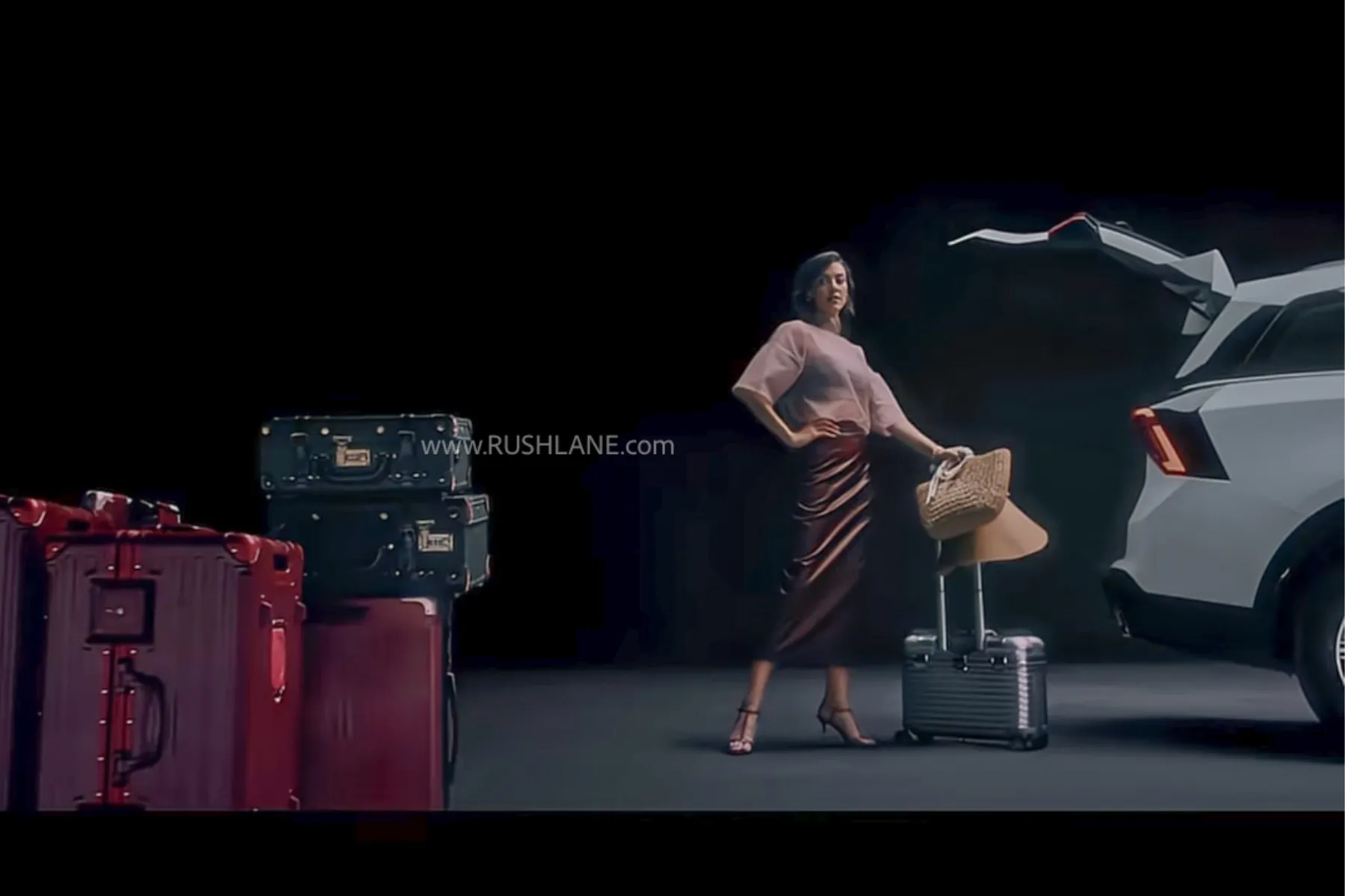 Mahindra XEV 9S Teaser