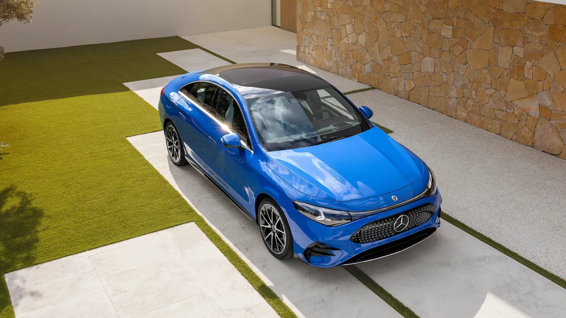 Mercedes Benz CLA EV 250 Plus - Main