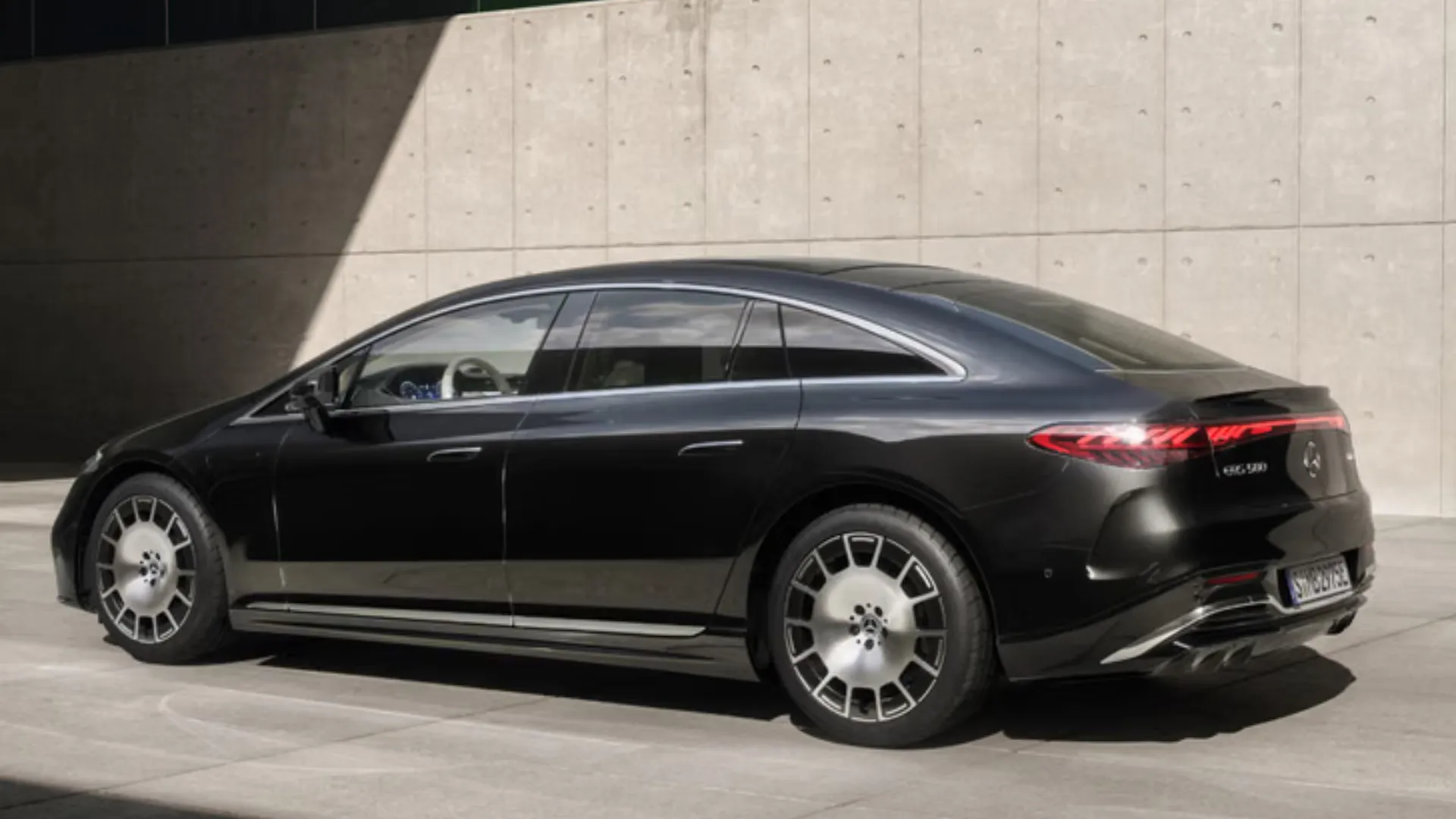 Mercedes Benz EQS Facelift - Side