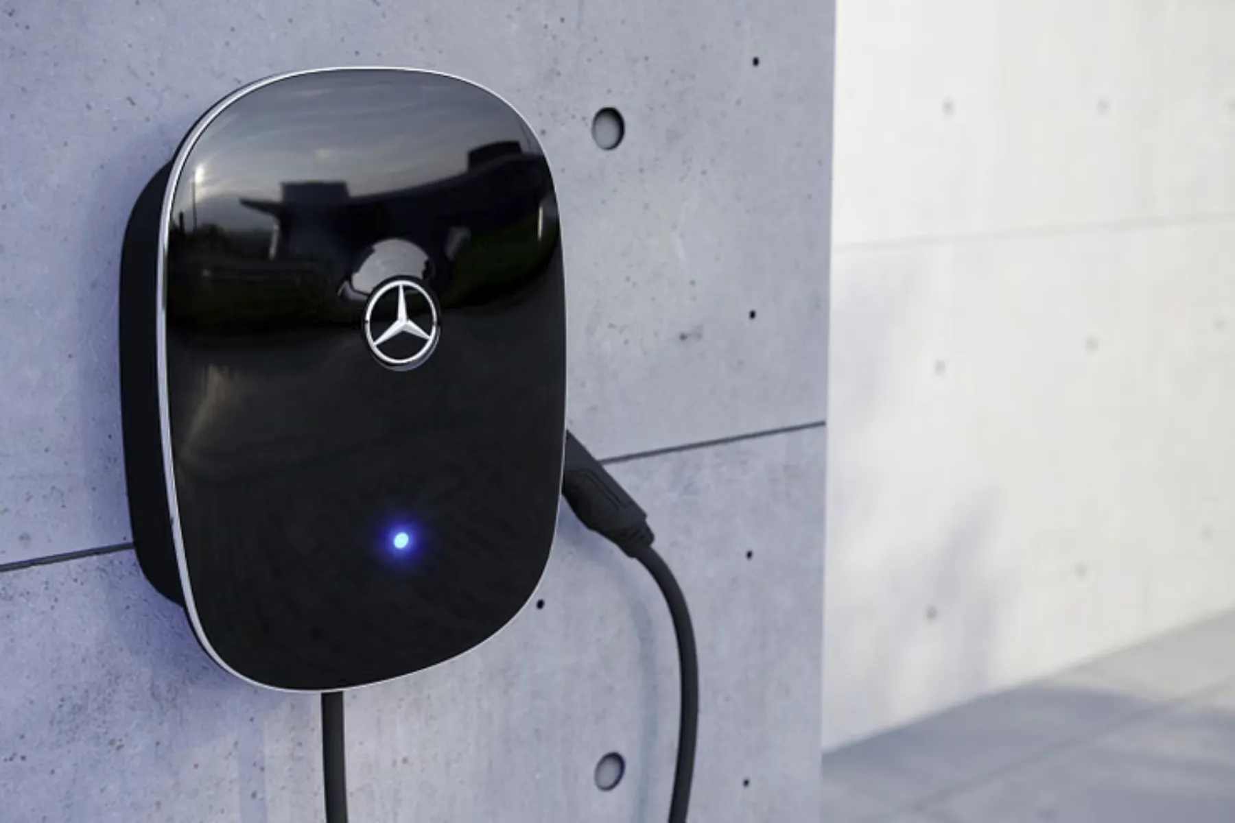 Mercedes Benz - EV Home Charger