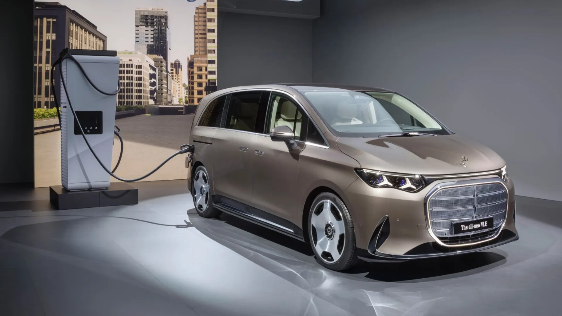 Mercedes VLE Luxury Electric Van - Charging