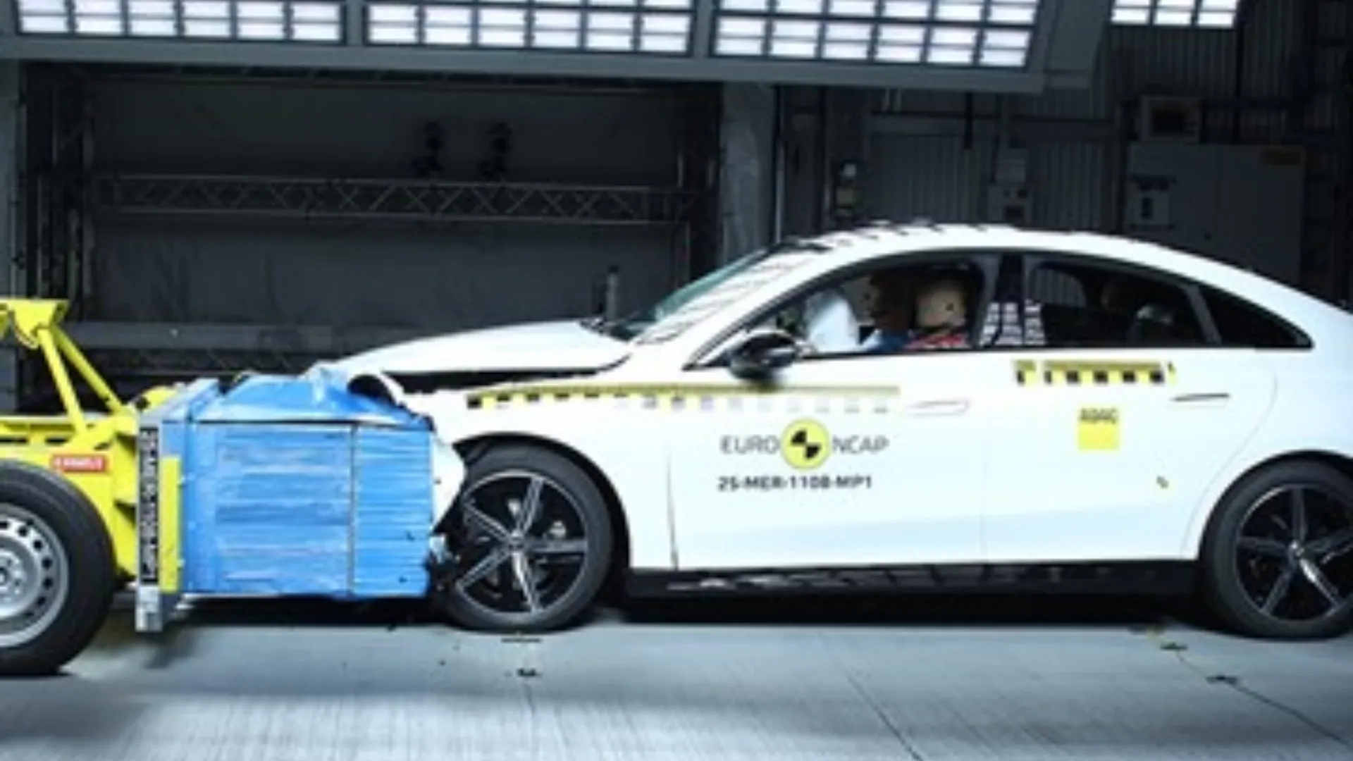 Mercedes-Benz CLA EV Euro NCAP Crash Test