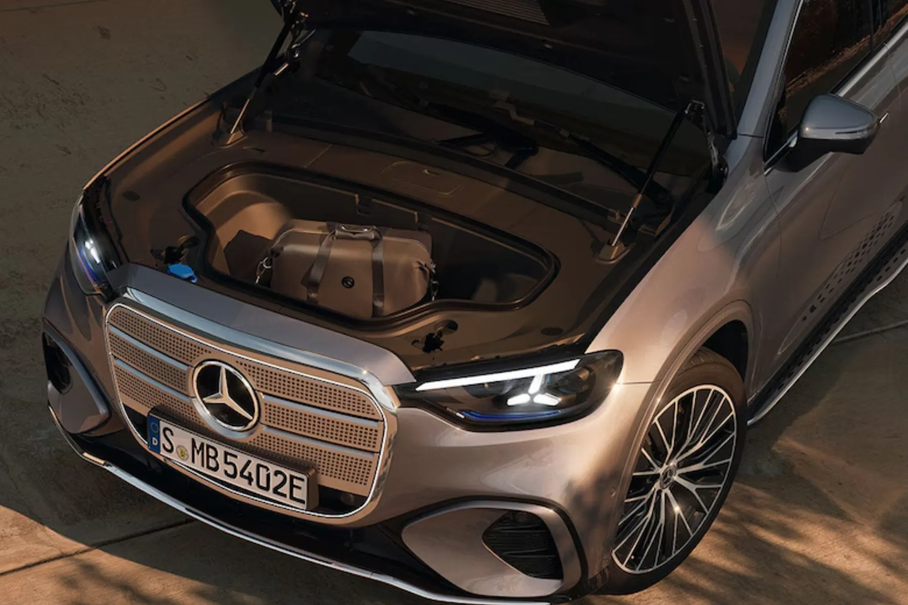Mercedes-Benz GLC EV - GLC with EQ Technology - Frunk