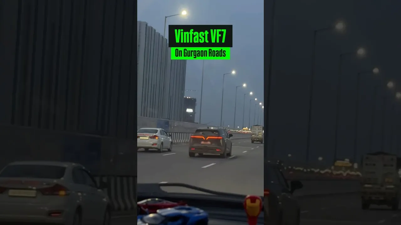 @VinFastIndia VF7 casually strolling in Gurgaon roads ahead of the kaun hai