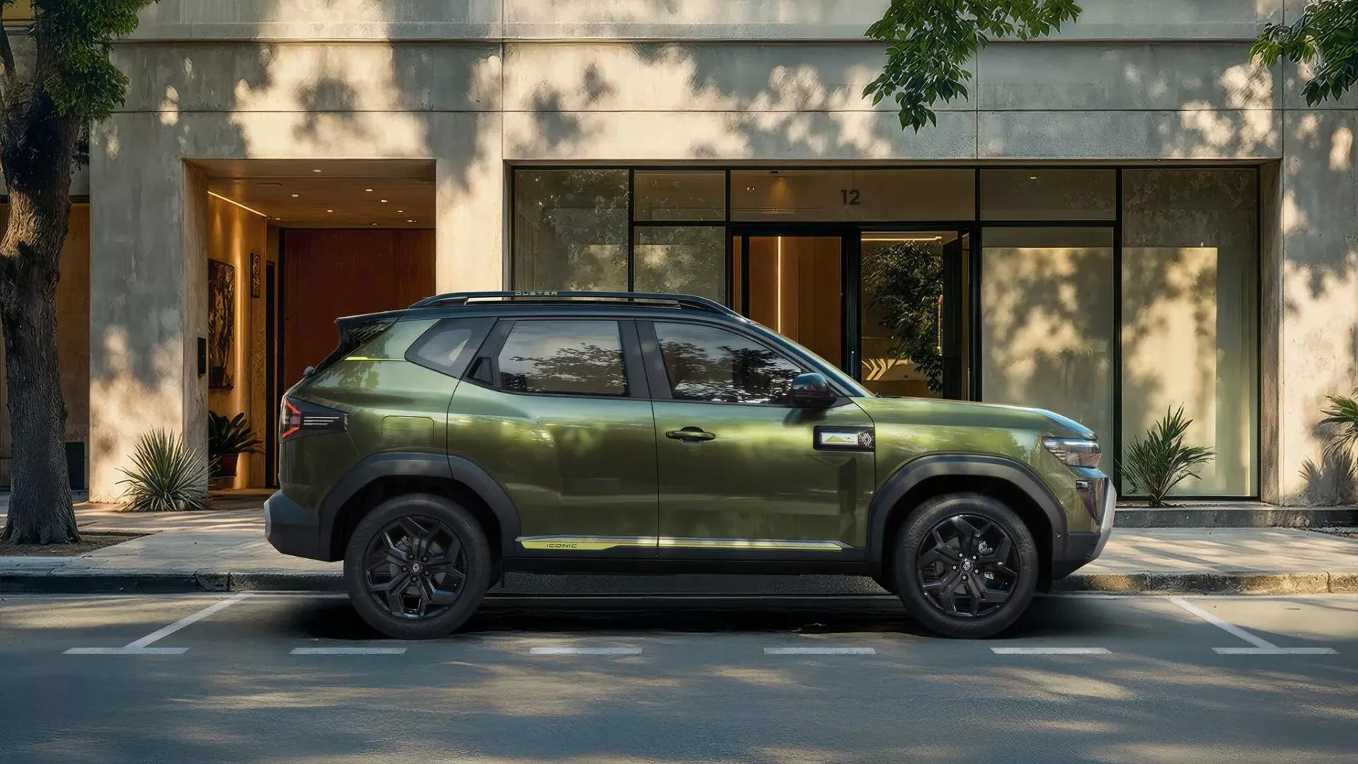 New Renault Duster 2026 Strong Hybrid - Side