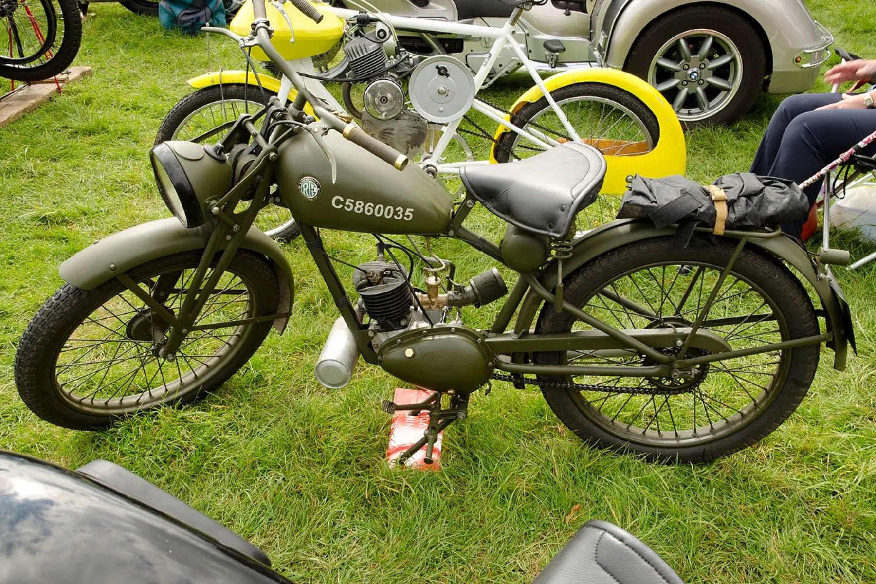Original Royal Enfield Flying Flea - WD_RE 125cc Displayed