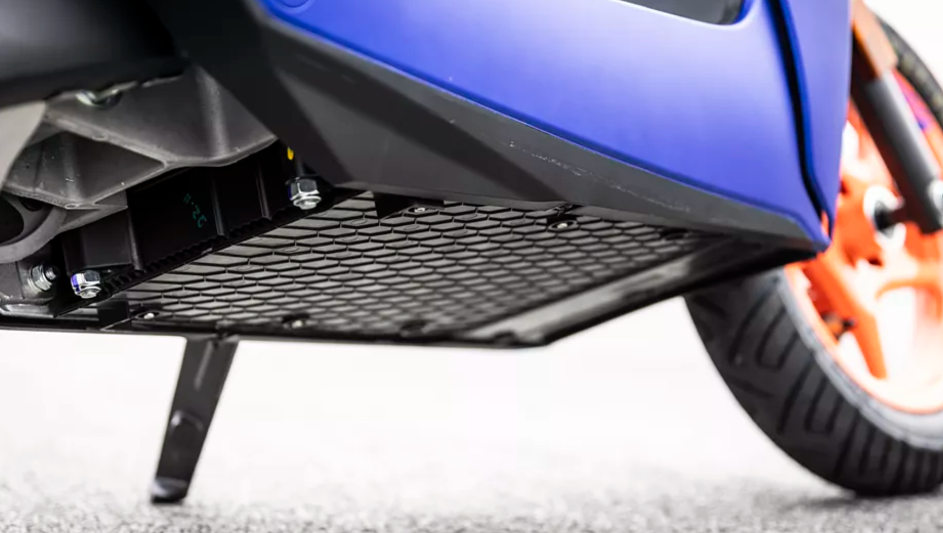 ather 450 apex battery