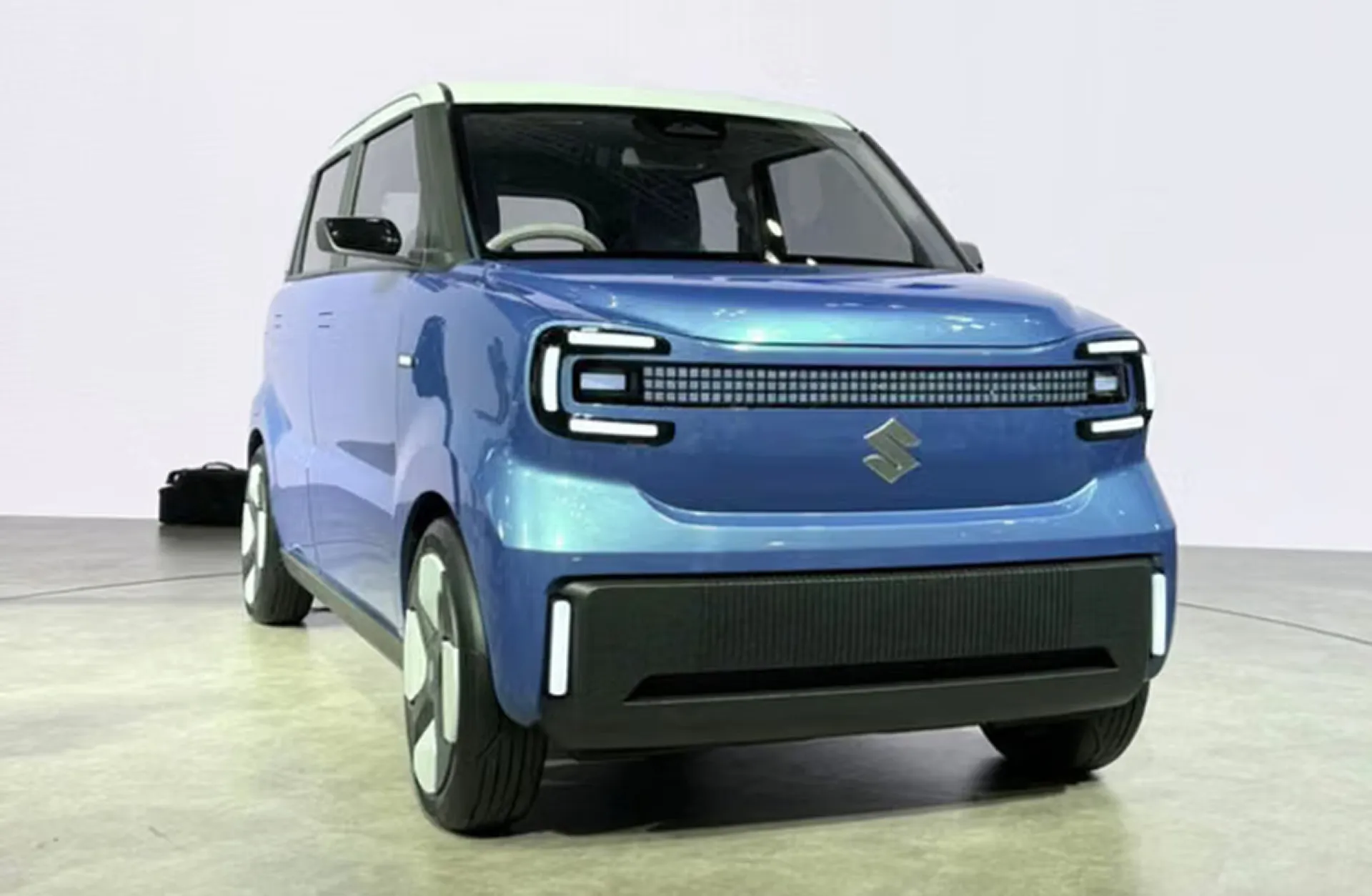 Suzuki Vision e-Sky Debuts at Japan Mobility Show 2025