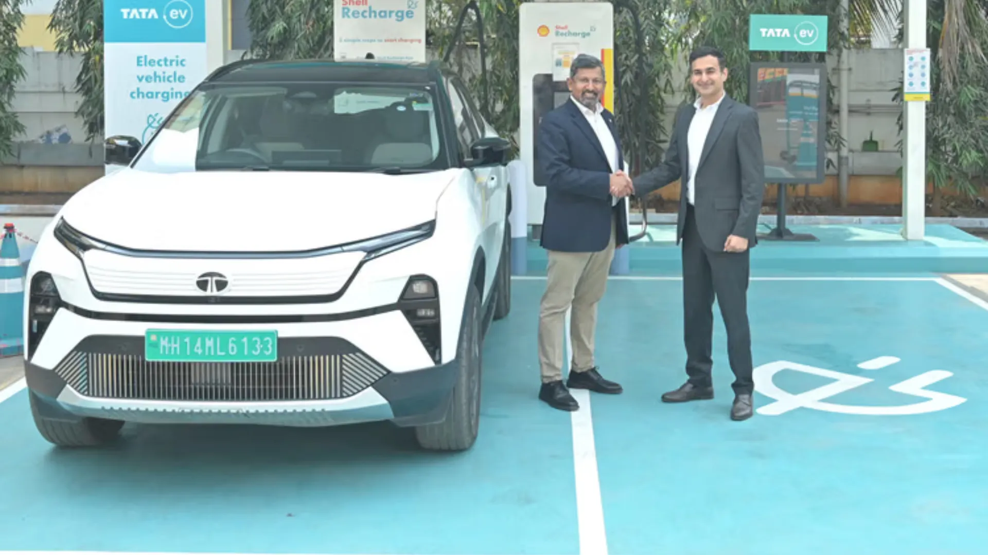 TATA.ev and Shell Launch 21 Mega EV Charging Hubs Across Key Indian Cities