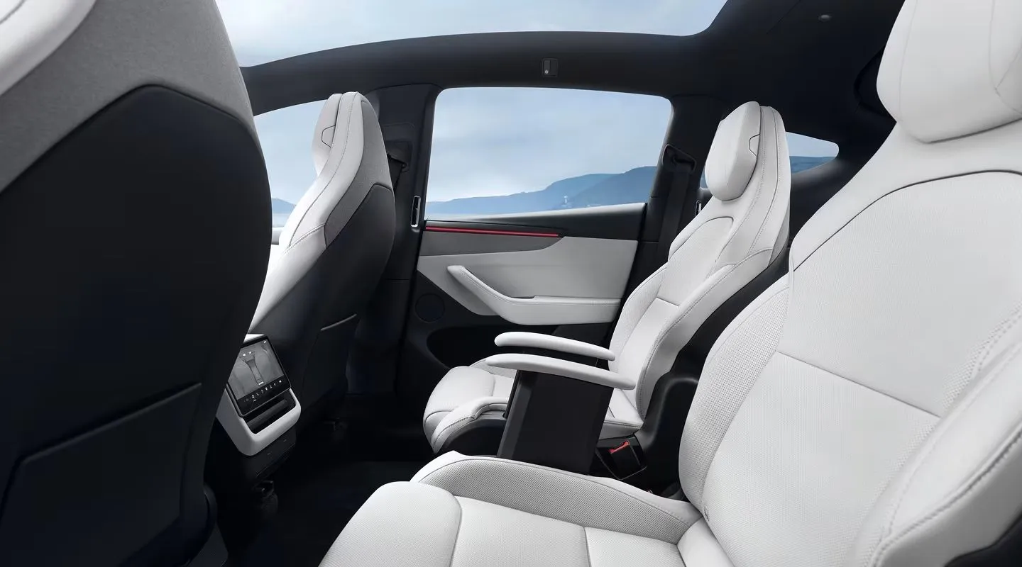 Tesla Starts Delivering 6-Seater Model Y L in India