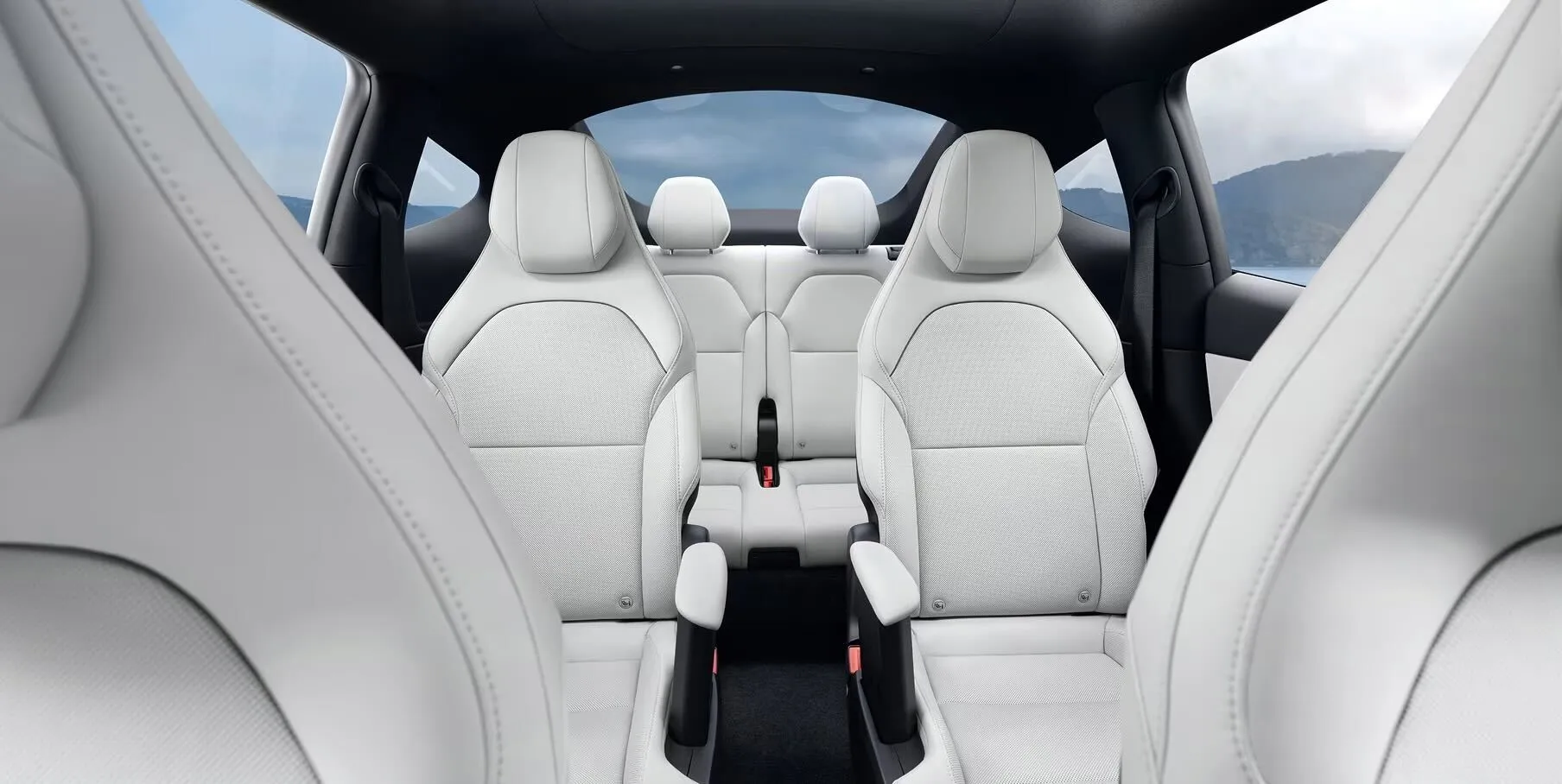 Tesla-model-Y-all three rows.jpg