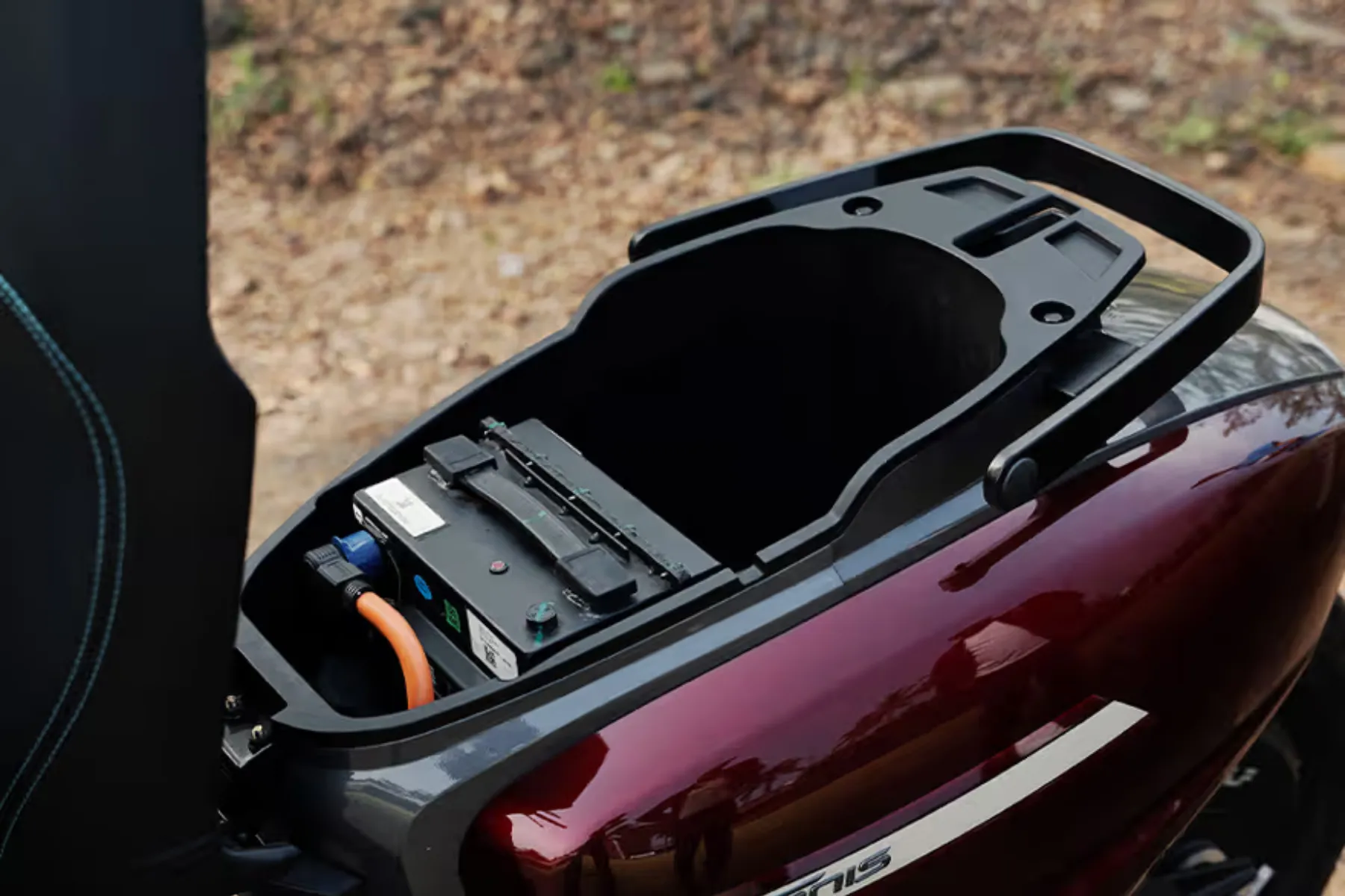 VLF Tennis 1500 storage