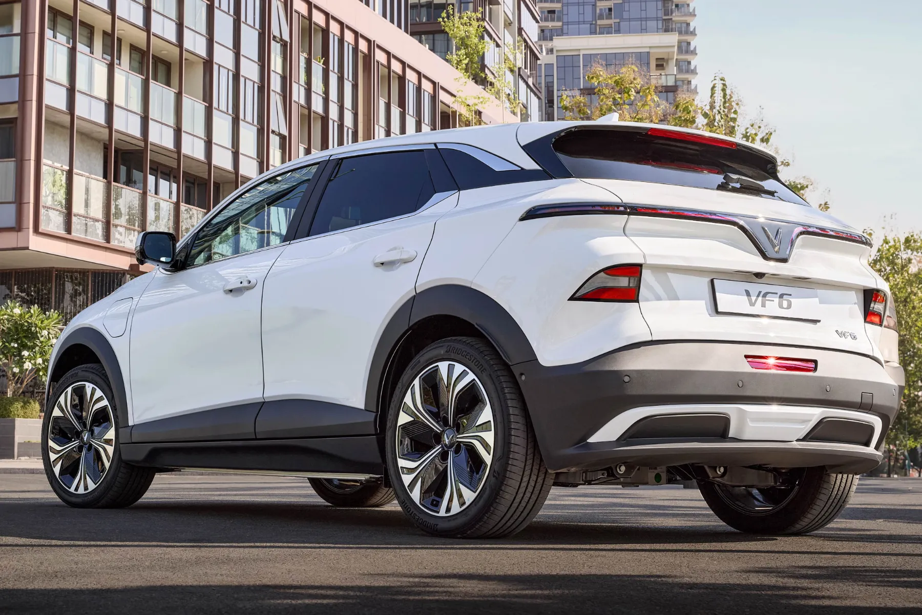 VinFast VF6 rear