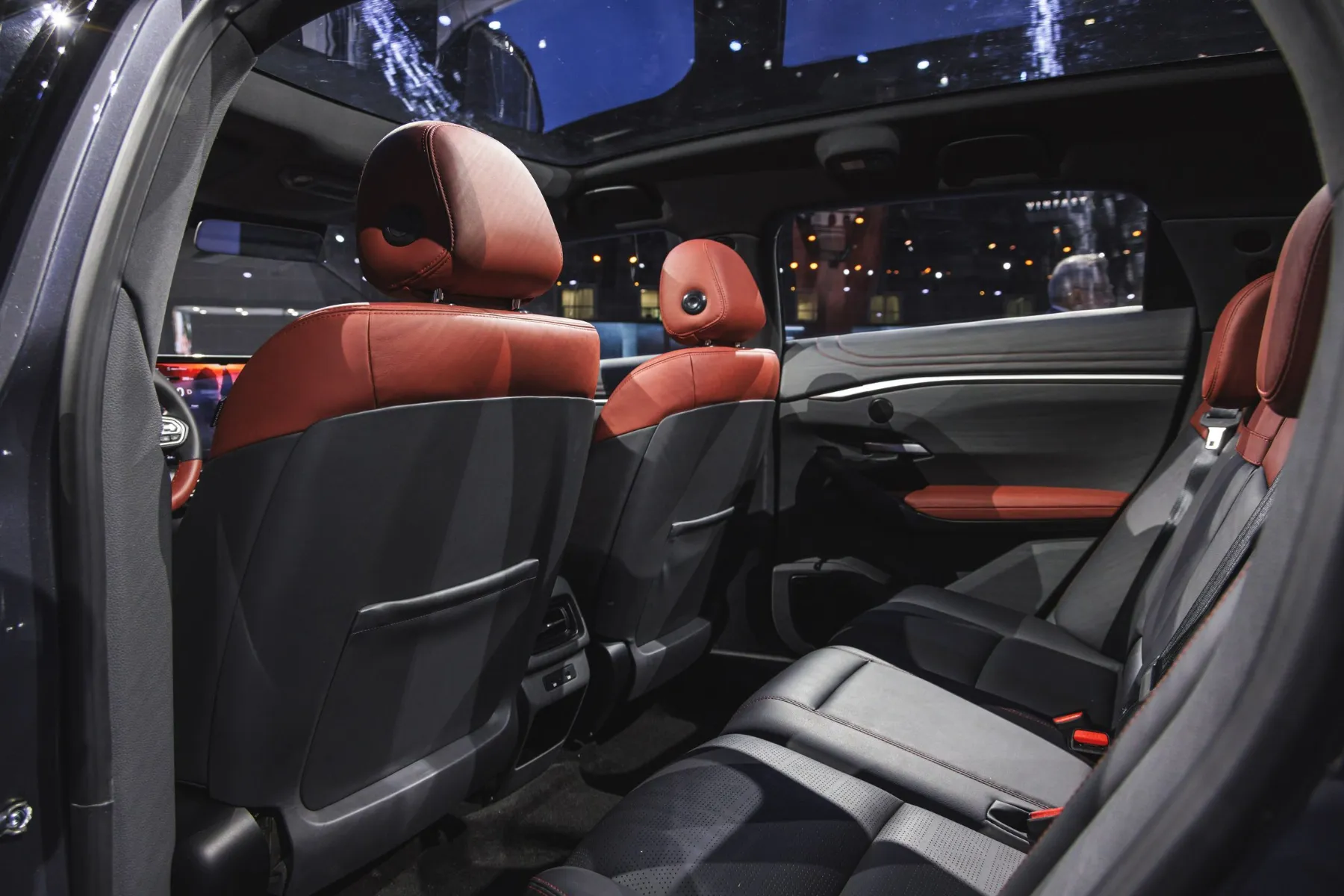 VinFast VF7 Back Seats