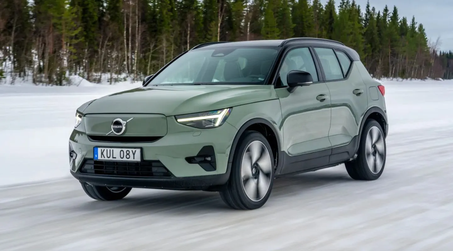 Volvo EX40