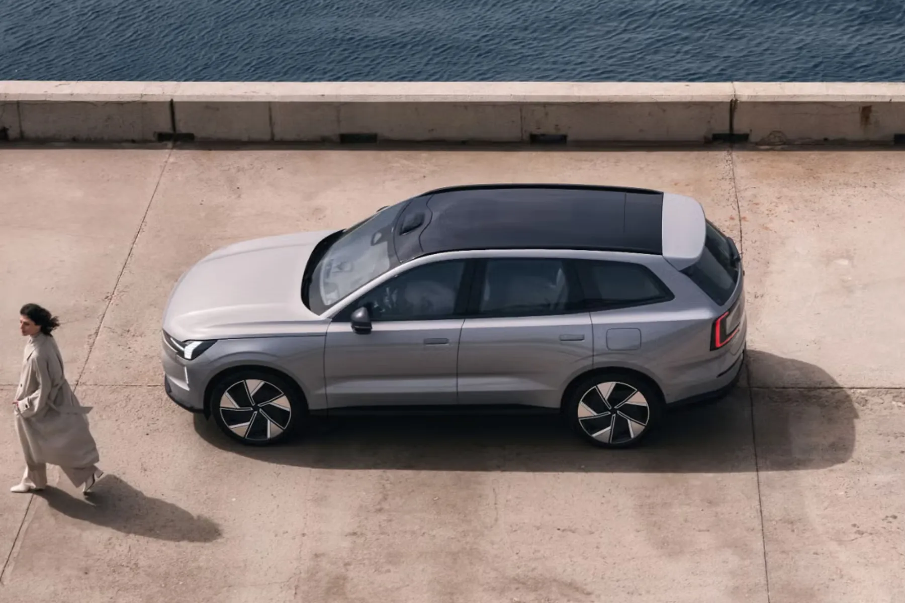 Volvo EX90 - Side top profile