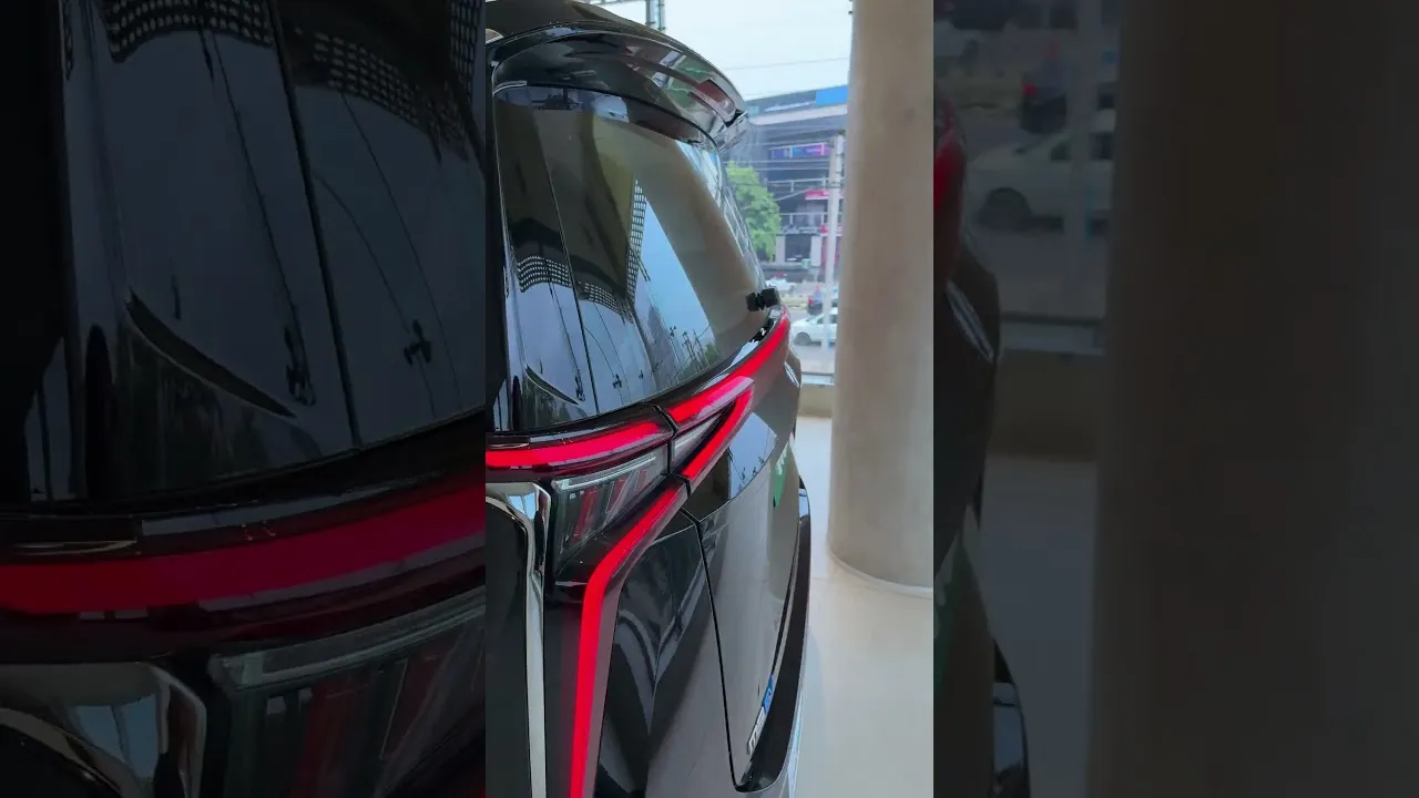 MG M9 Interior Tour | Luxury MPV with Massive Space & Premium Comfort 🚙✨