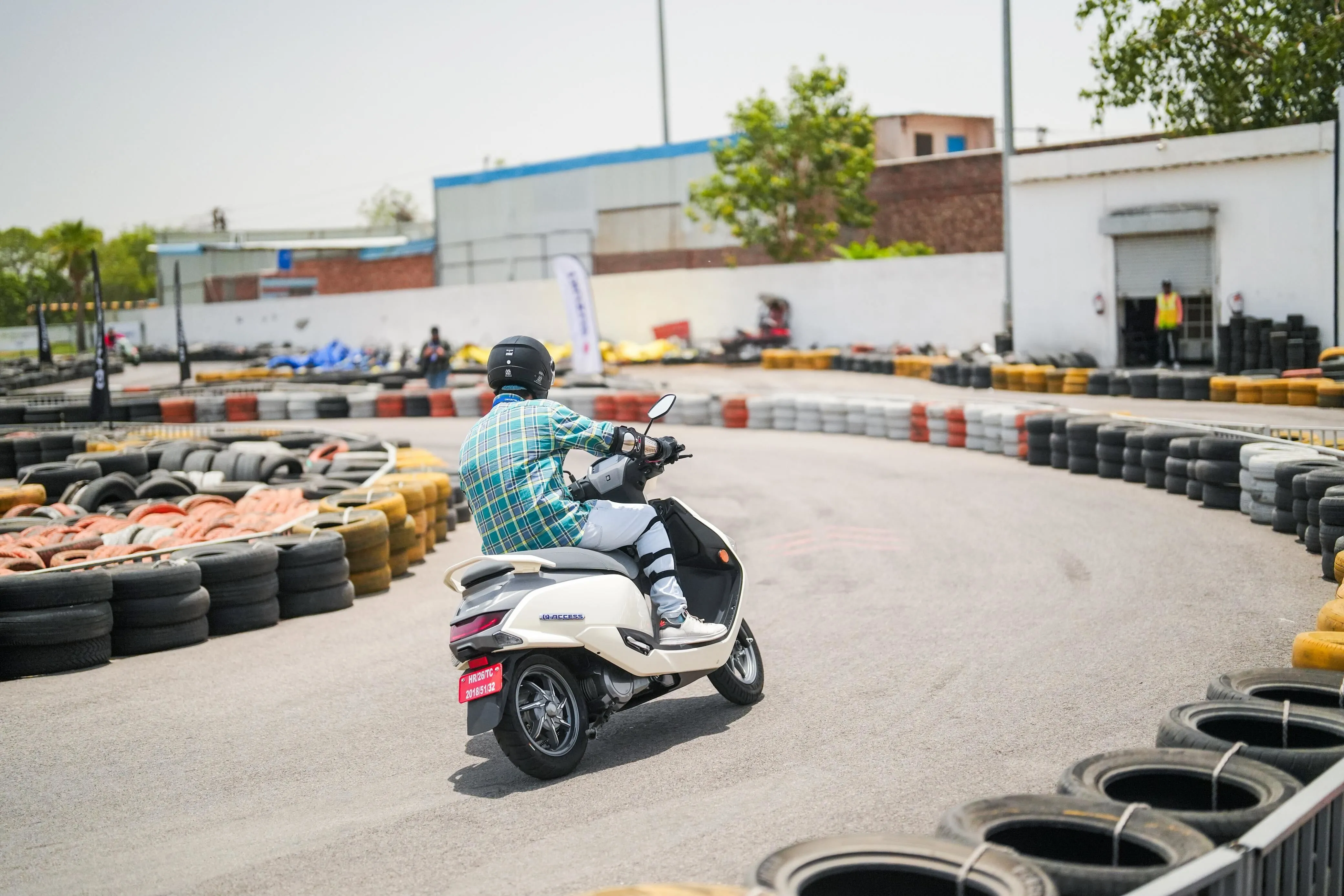 Suzuki_eAccess_Ride image