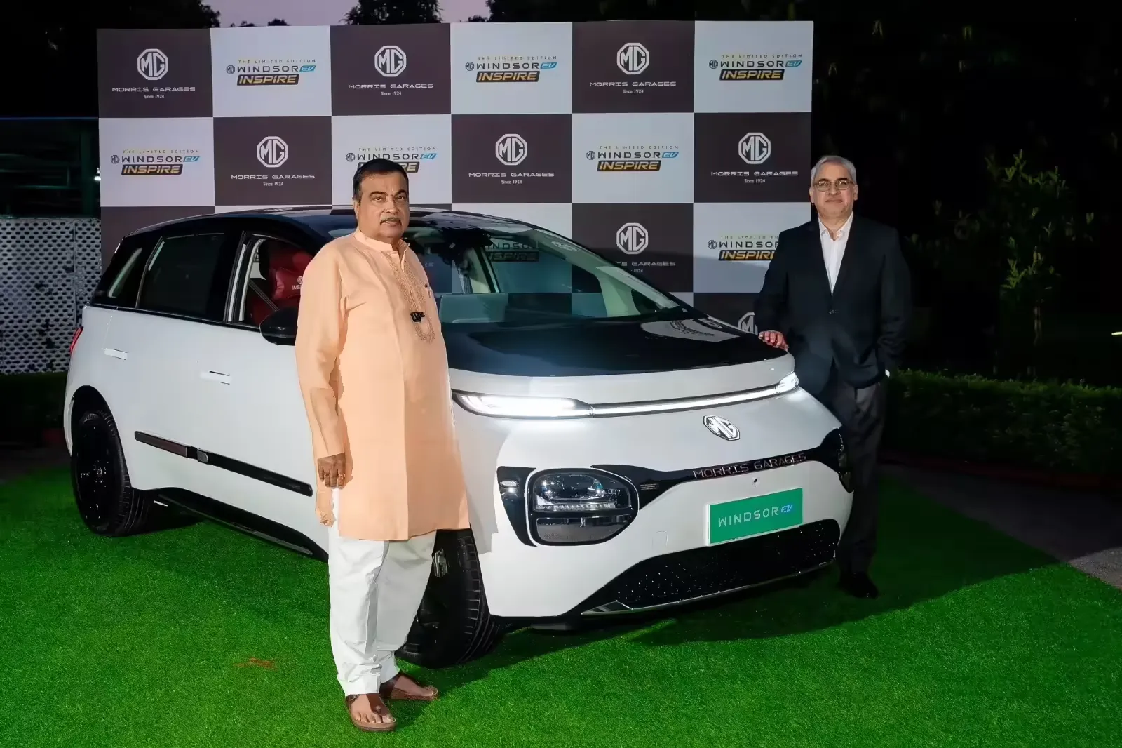 Nitin Gadkari Unveils MG Windsor EV Inspire Edition