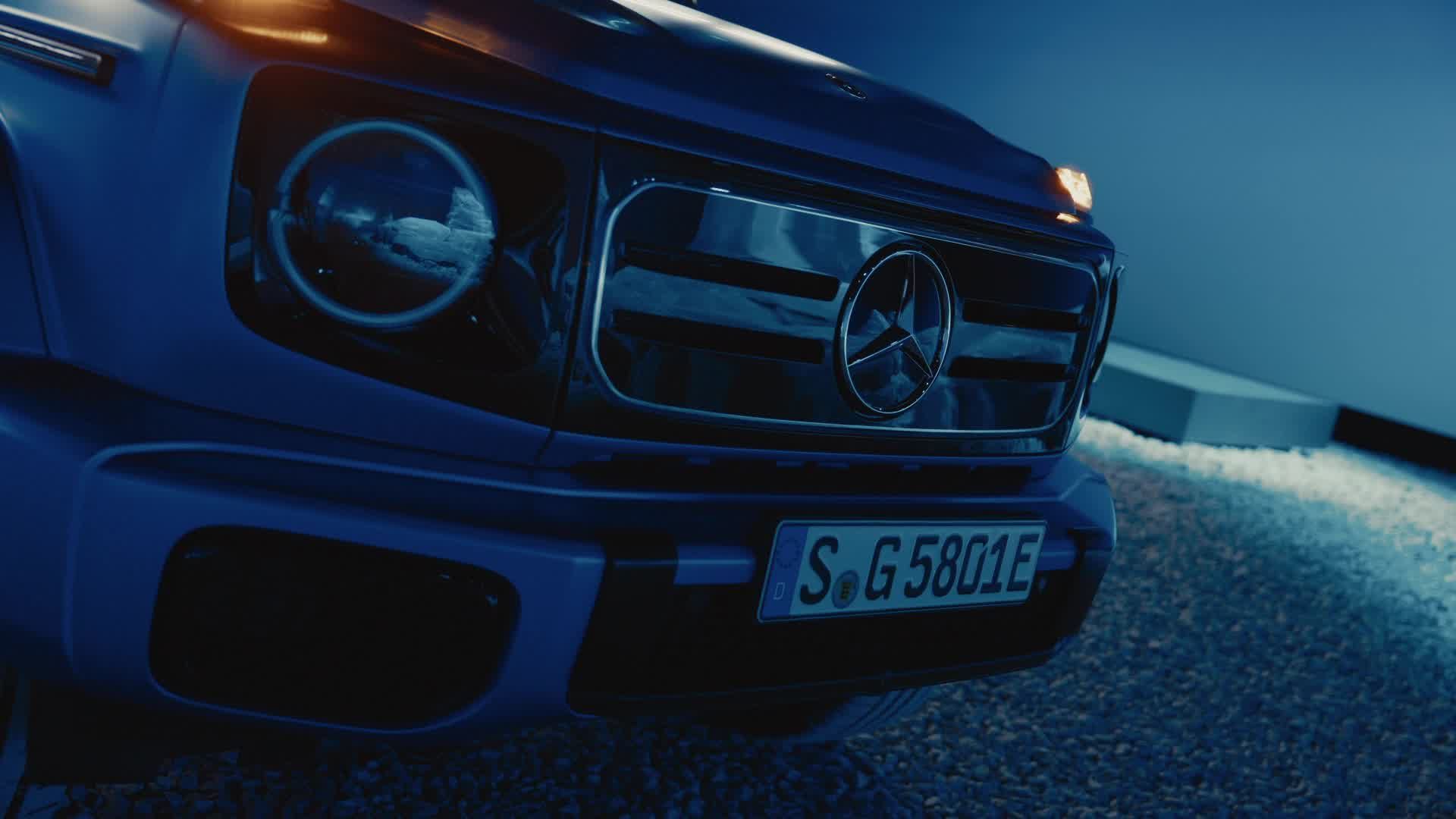 Mercedes-Benz G 580 front grill