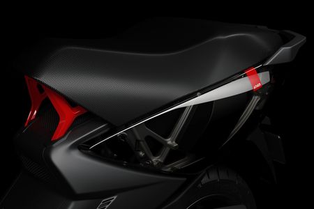 bike 1601115679_ather-450x-series1-side-panel.jpg