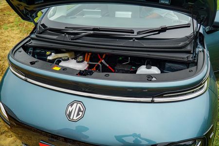 Exterior 2024_mg_windsor_ev_exterior_06.jpg