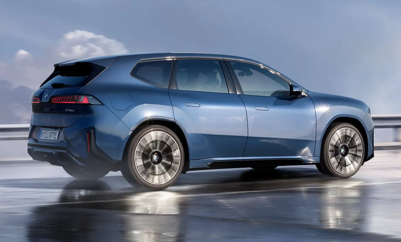 Exterior 2026-BMW-iX3-rear-three-quarters.jpg