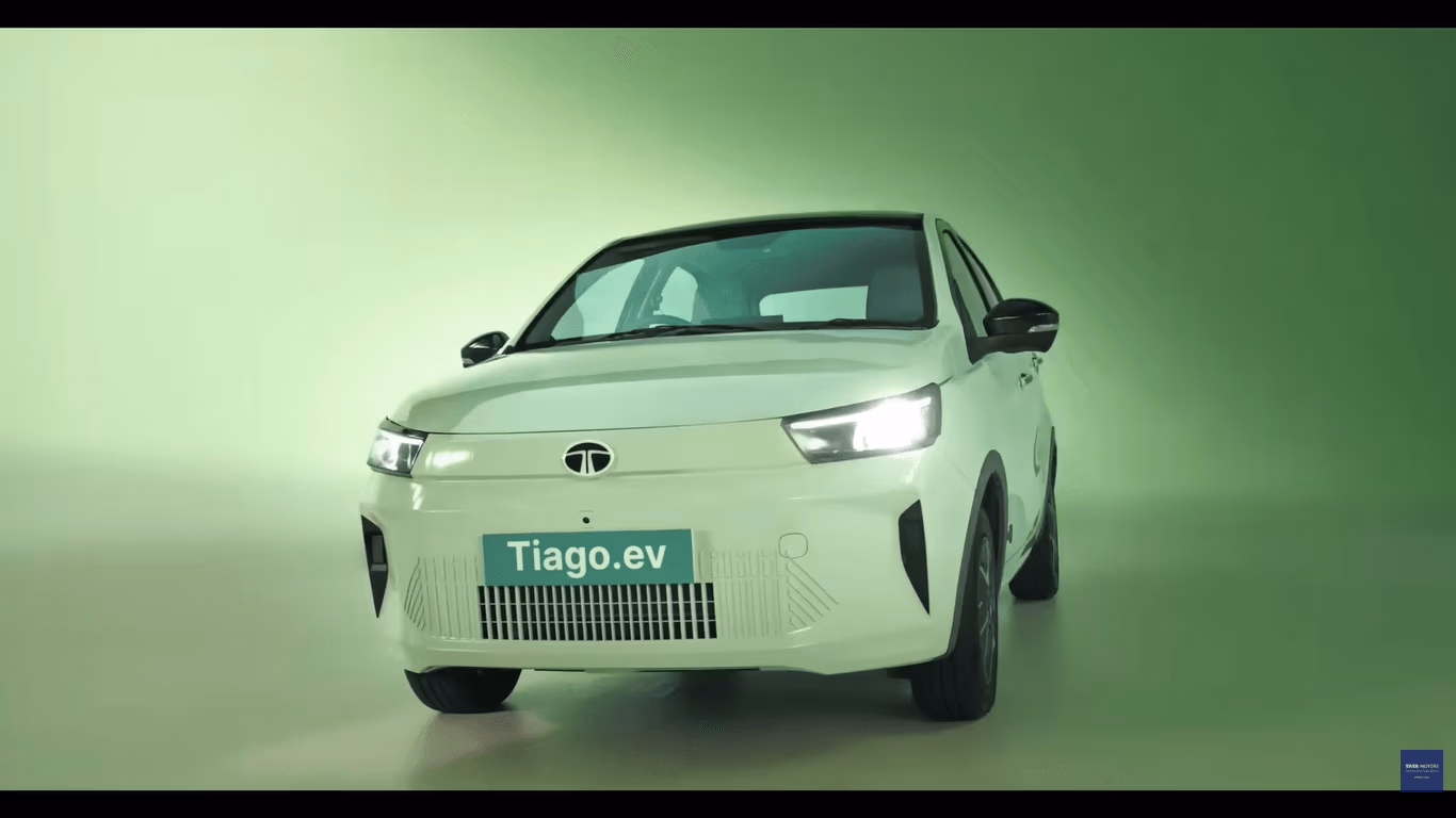 Exterior 2026_Tata_Tiago_EV_Facelift_Revealed_Carandbike_1_de7f46fc2e.avif